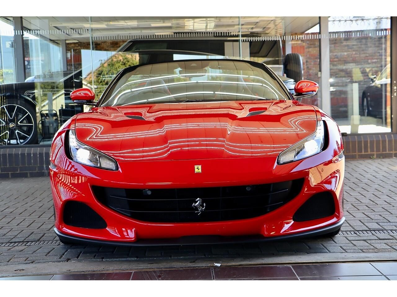 FERRARI Portofino M 2dr Auto for sale UK - Slide 8
