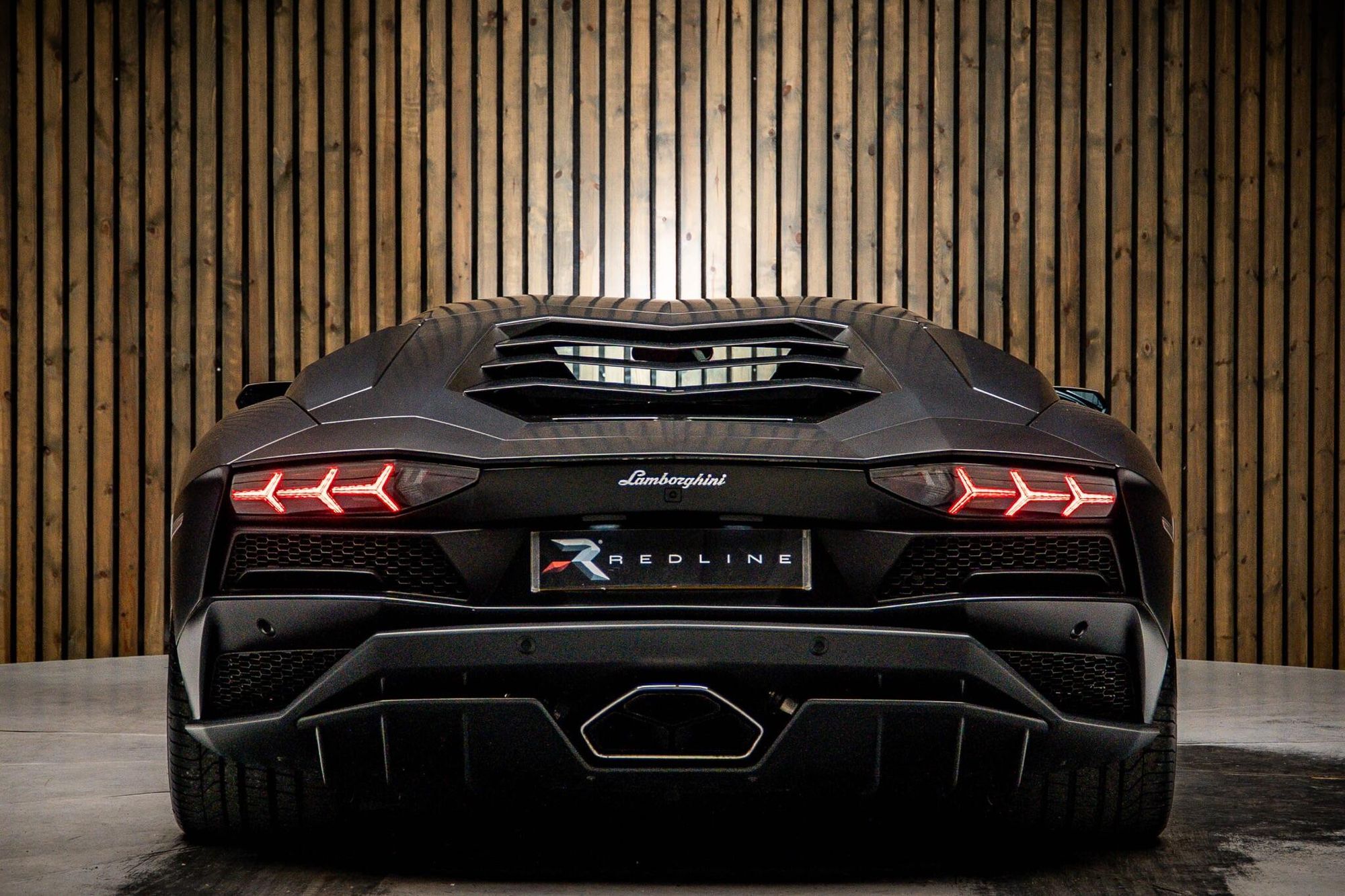LAMBORGHINI AVENTADOR COUPE LP 740-4 S 2dr ISR for sale UK - Slide 6
