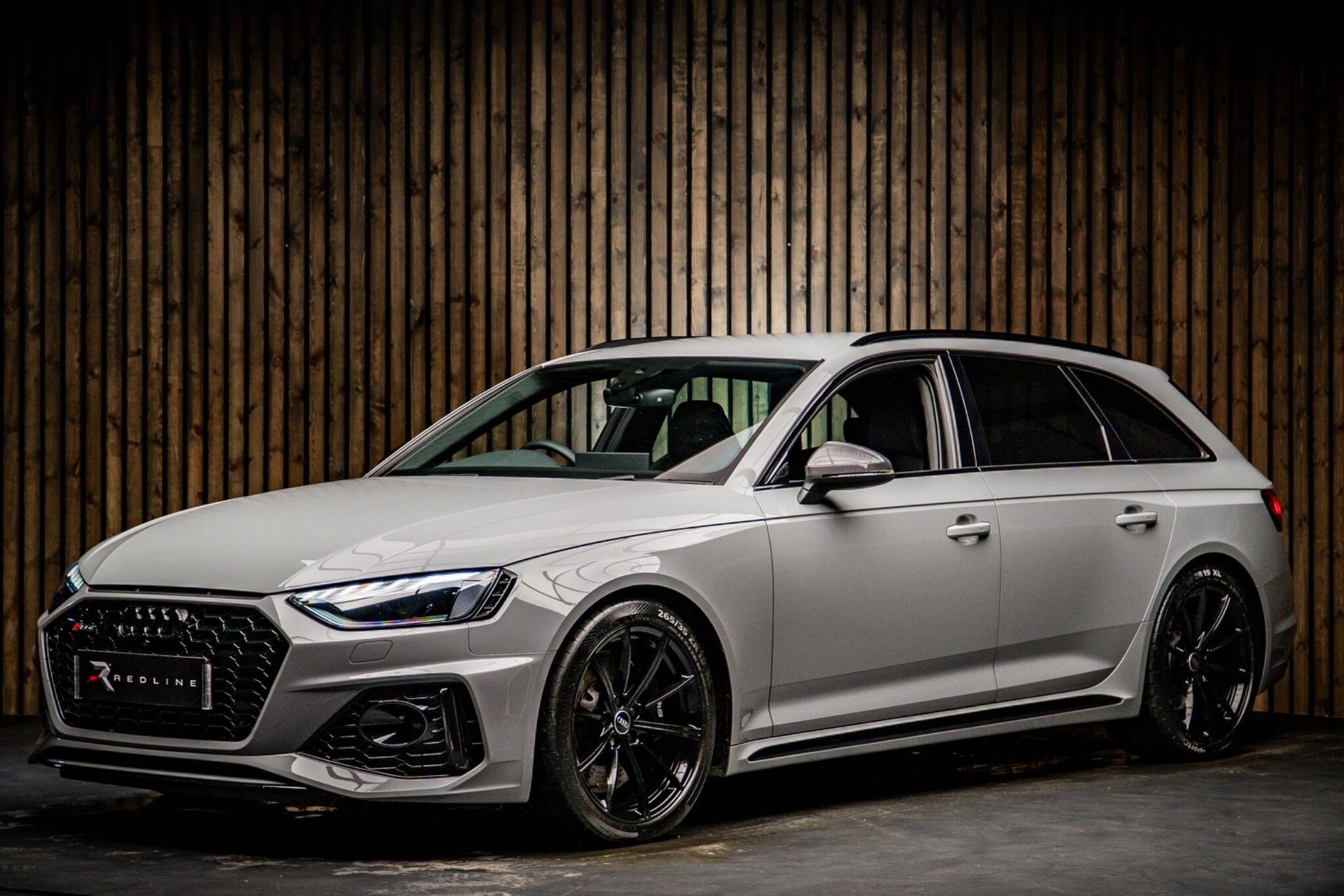 AUDI RS4 RS 4 AVANT RS 4 TFSI Quattro Vorsprung 5dr Tiptronic for sale UK - Slide 8