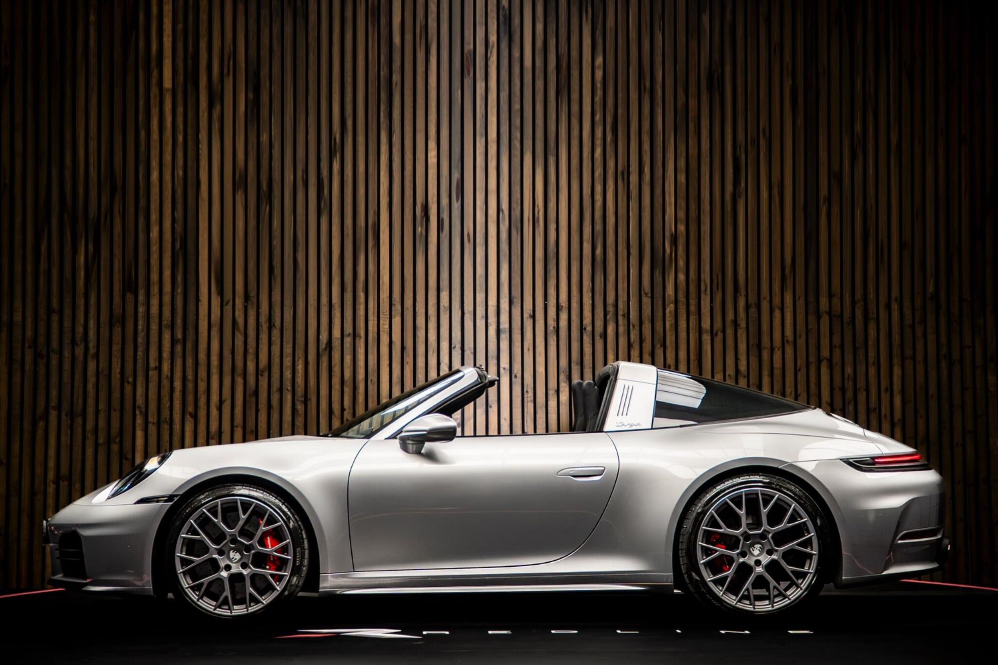 PORSCHE 911 [992] TARGA 4 S 2dr PDK for sale UK - Slide 7