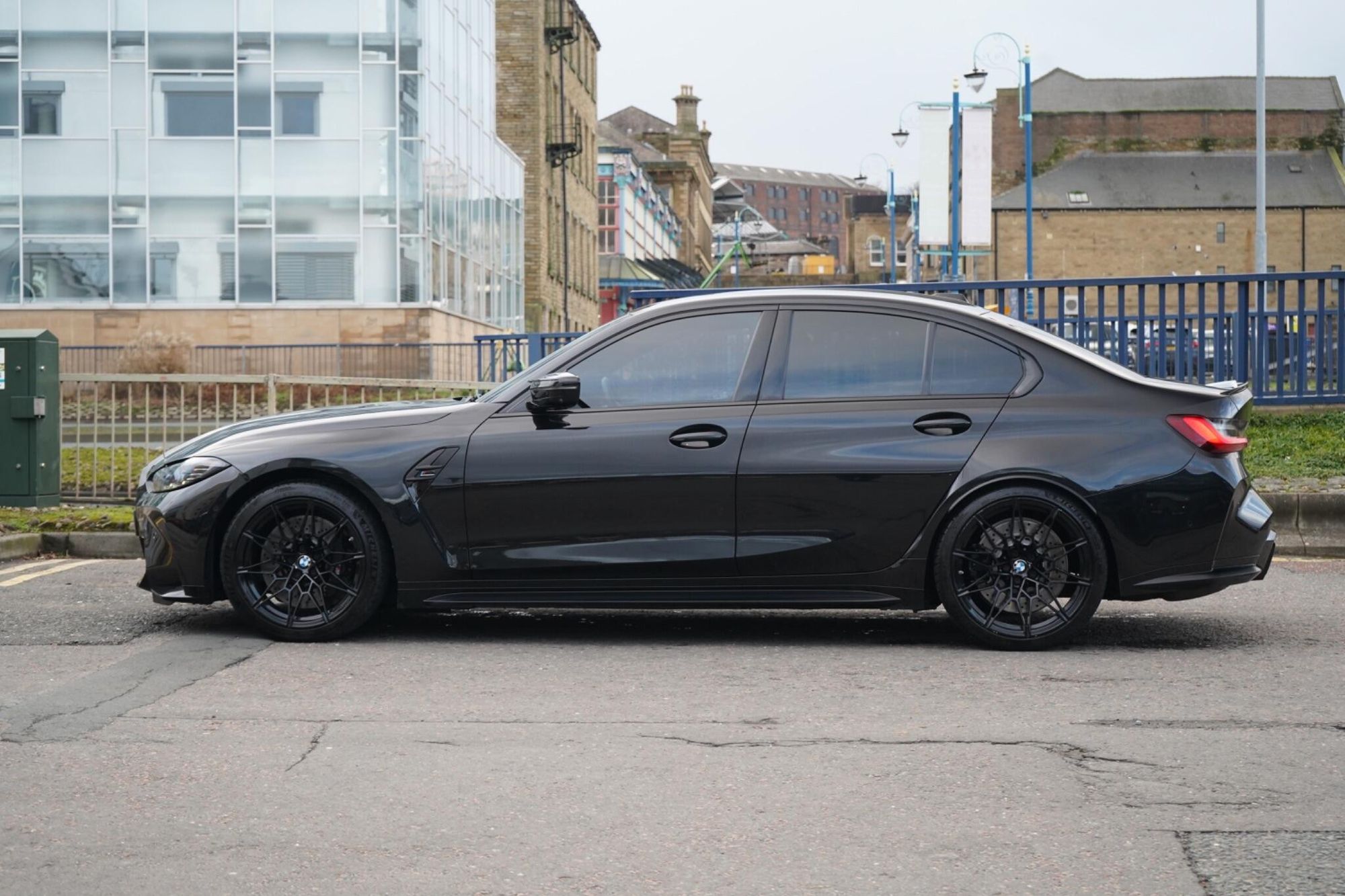 BMW M3 Saloon 3.0 530 Competition M xDrive Steptronic 4 Door Auto for sale UK - Slide 8