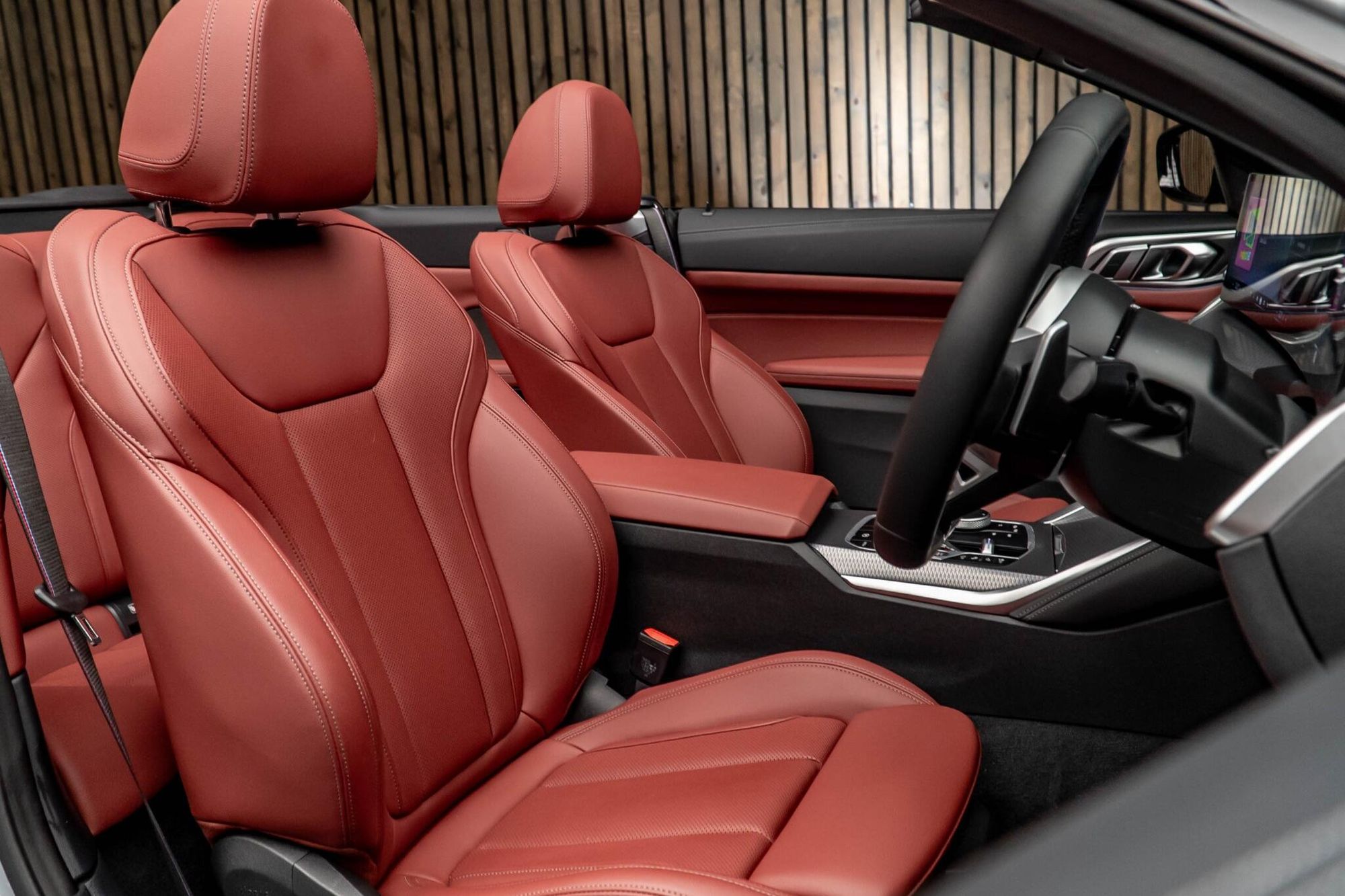 BMW 4 SERIES CONVERTIBLE 420i M Sport 2dr Step Auto for sale UK - Slide 2