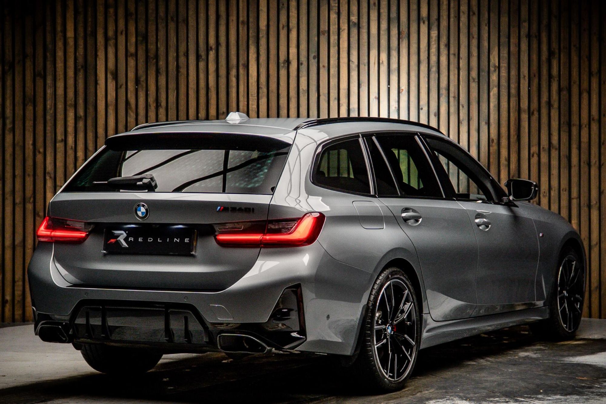 BMW 3 SERIES TOURING M340i xDrive MHT 5dr Step Auto for sale UK - Slide 4