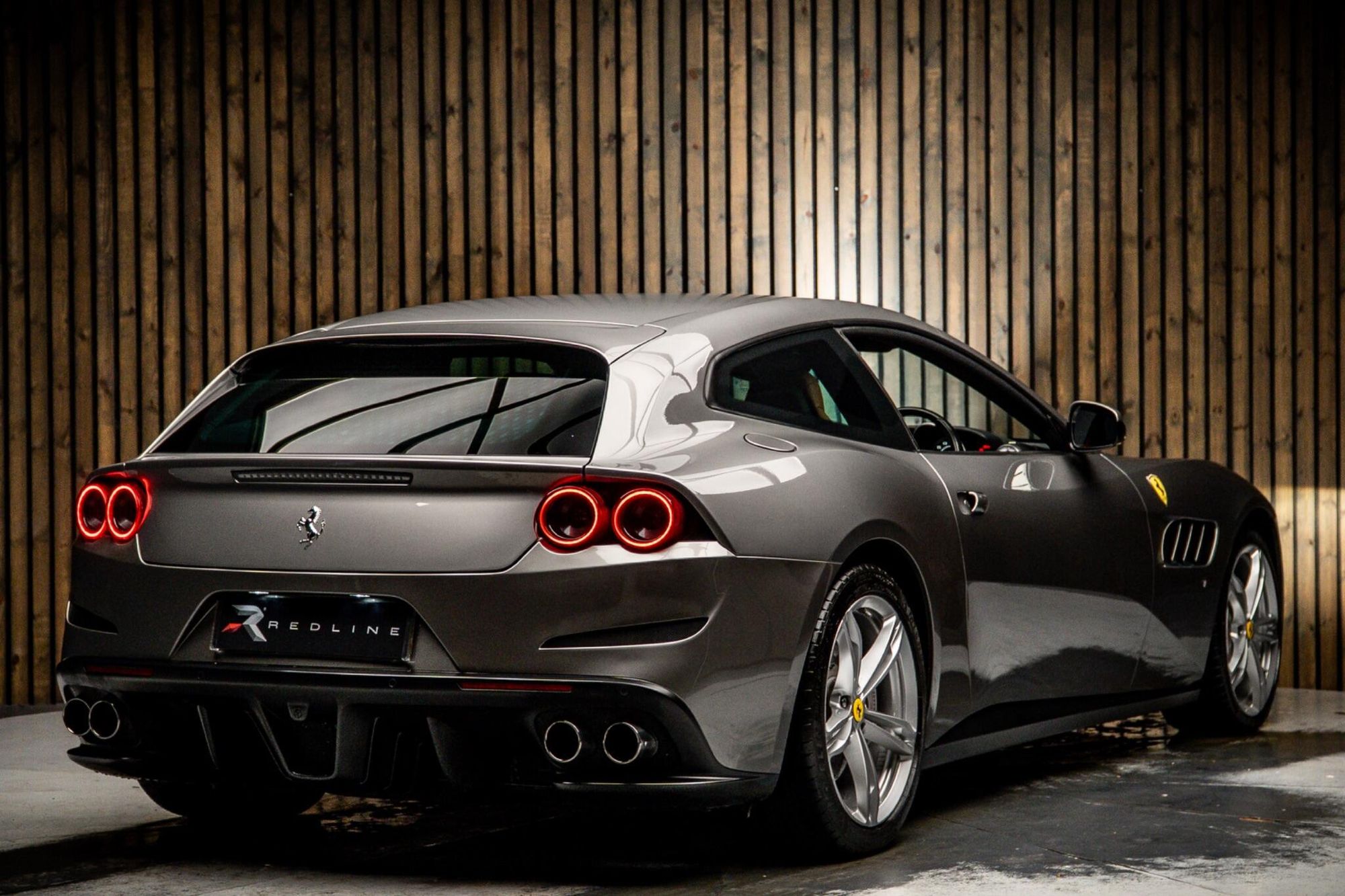 FERRARI GTC4 LUSSO COUPE 2dr Auto for sale UK - Slide 4