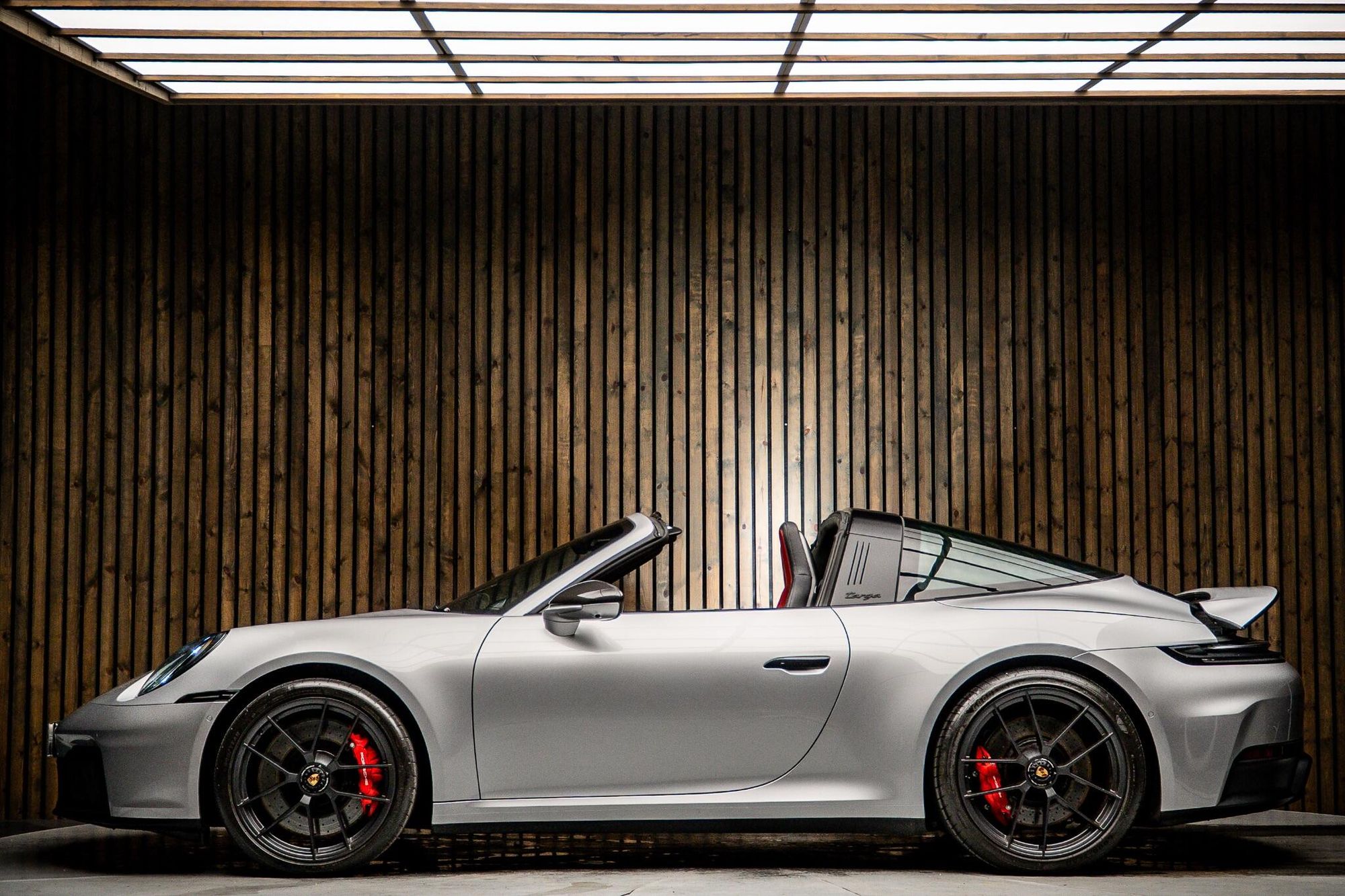 PORSCHE 911 [992] TARGA 4 GTS t-Hybrid 2dr PDK for sale UK - Slide 7