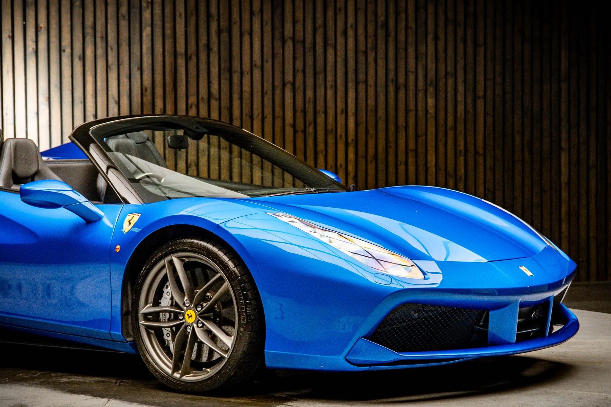 FERRARI 488 CONVERTIBLE Spider 2dr Auto for sale UK - Slide 10