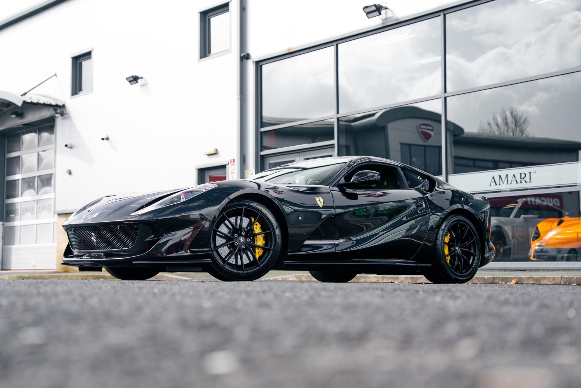 FERRARI 812 SUPERFAST COUPE 2dr Auto for sale UK - Slide 9