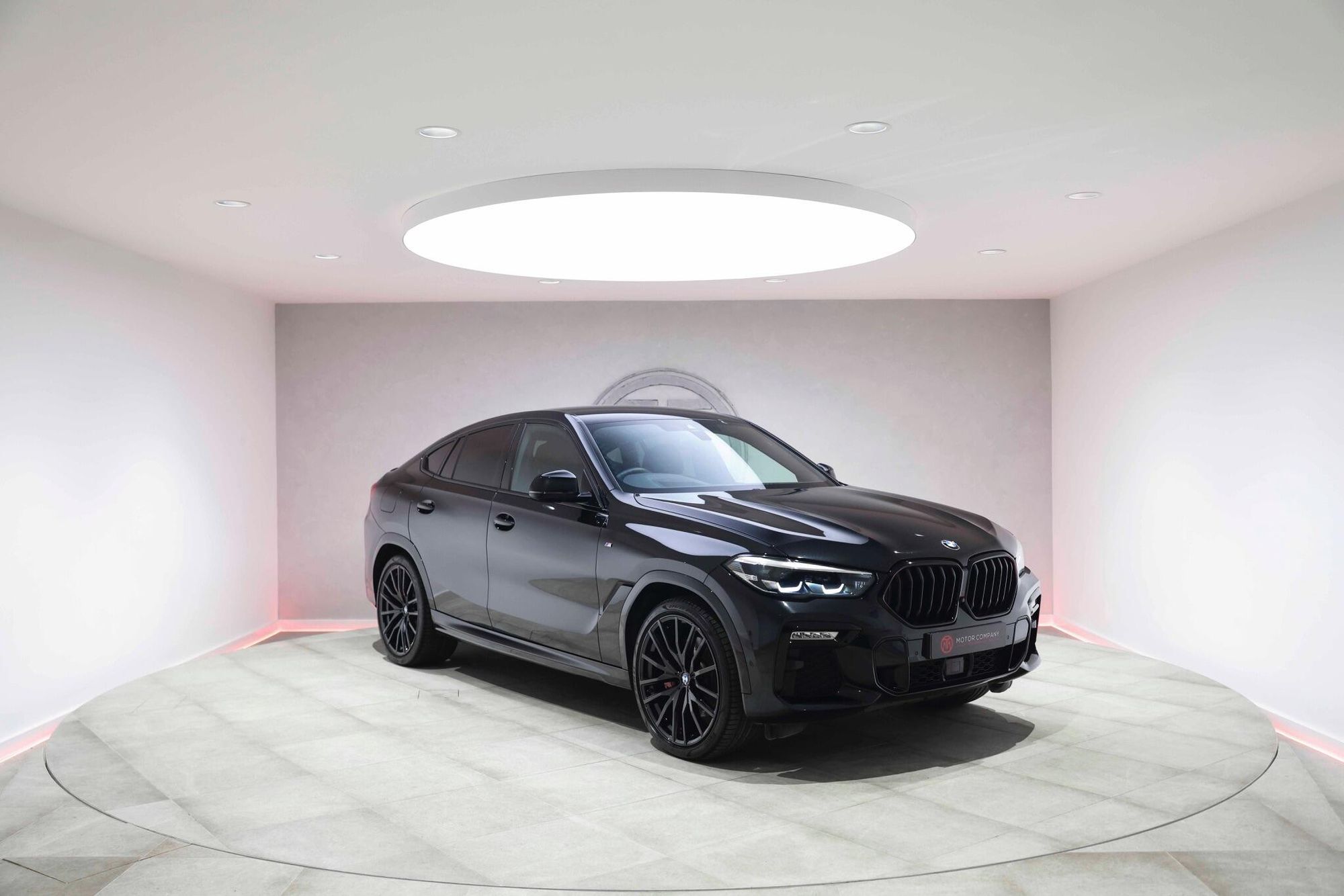 BMW X6 DIESEL ESTATE xDrive30d MHT M Sport 5dr Step Auto for sale UK - Slide 6