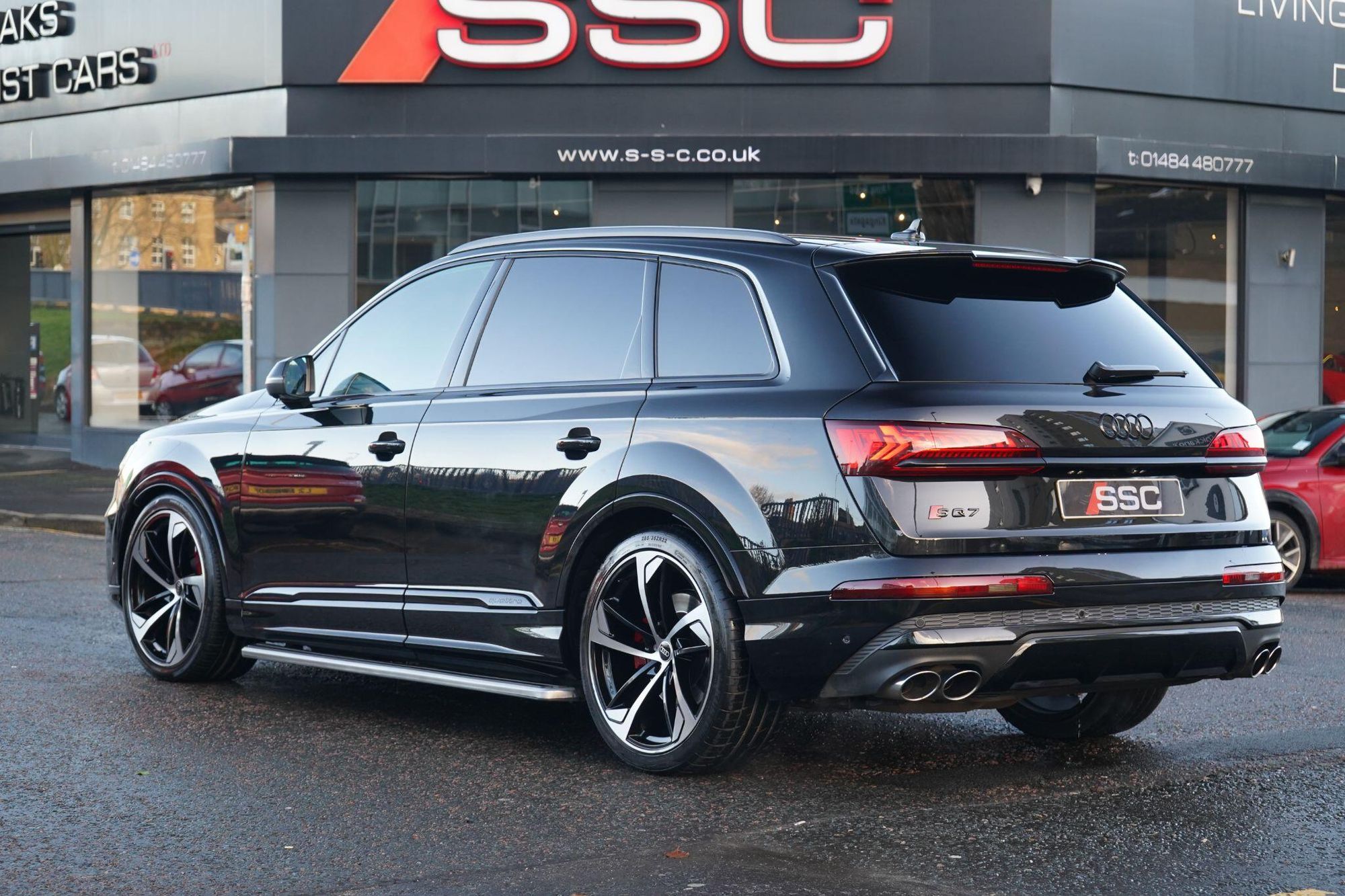 AUDI Q7 ESTATE SQ7 TFSI Quattro Black Edition 5dr Tiptronic for sale UK - Slide 9