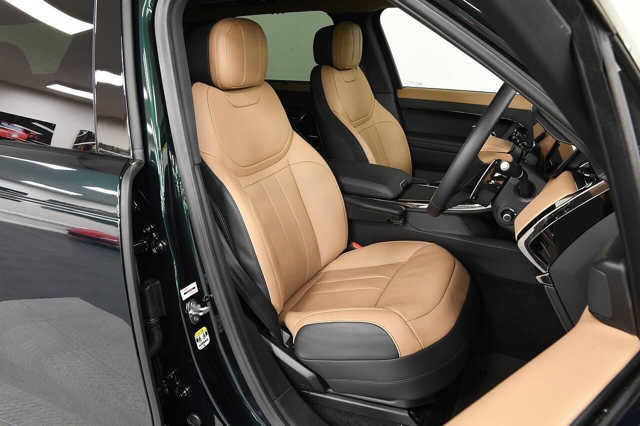 LAND ROVER RANGE ROVER SPORT ESTATE 3.0 P550e Autobiography 5dr Auto for sale UK - Slide 7