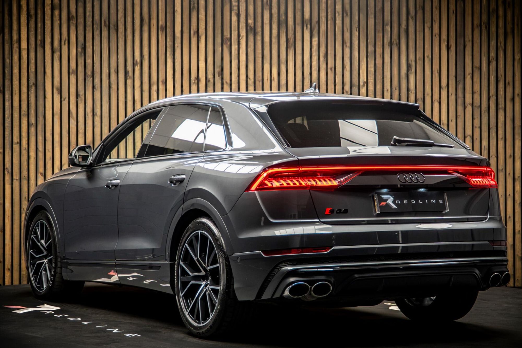 AUDI Q8 ESTATE SQ8 TFSI Quattro Vorsprung 5dr Tiptronic for sale UK - Slide 3