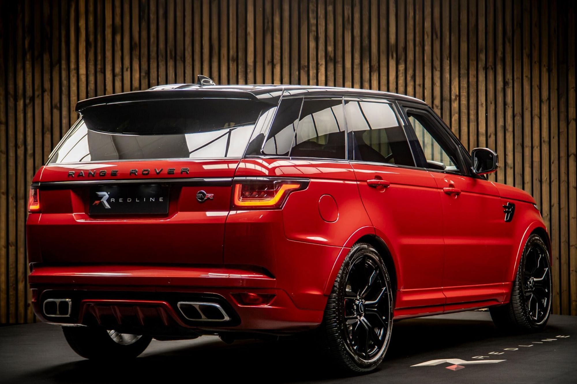 LAND ROVER RANGE ROVER SPORT ESTATE 5.0 P575 S/C SVR 5dr Auto for sale UK - Slide 3