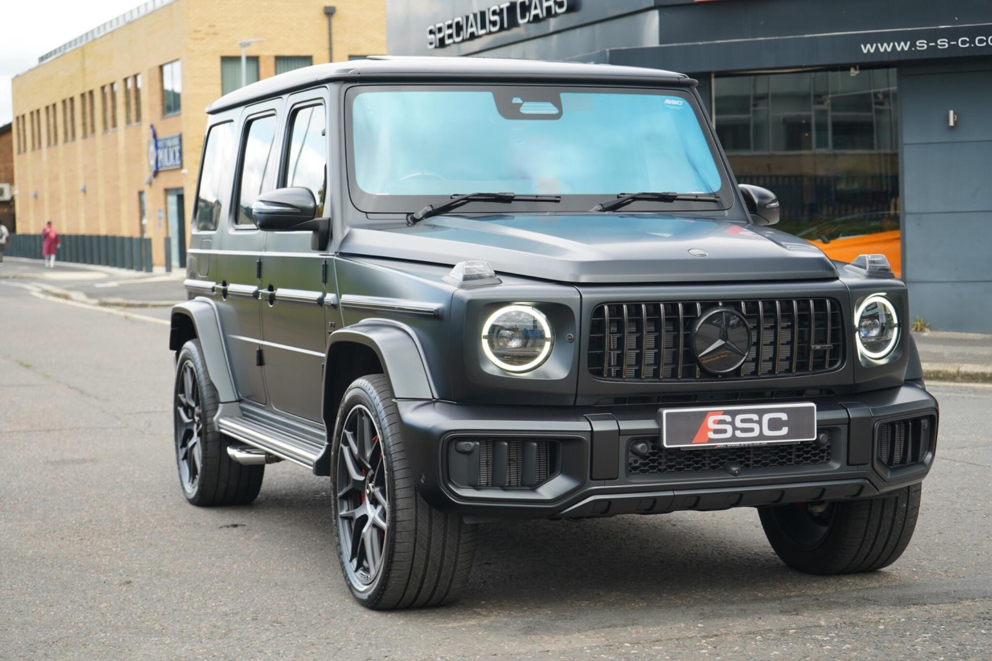 MERCEDES-BENZ G CLASS AMG STATION WAGON SPECIAL EDITIONS G63 Magno Edition 5dr 9G-Tronic for sale UK - Slide 5