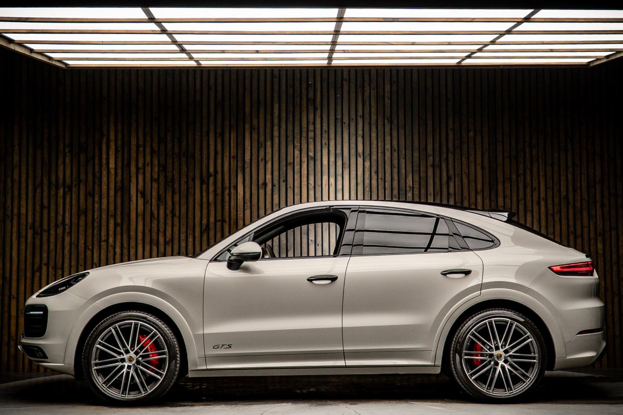 PORSCHE CAYENNE COUPE GTS 5dr Tiptronic S for sale UK - Slide 7