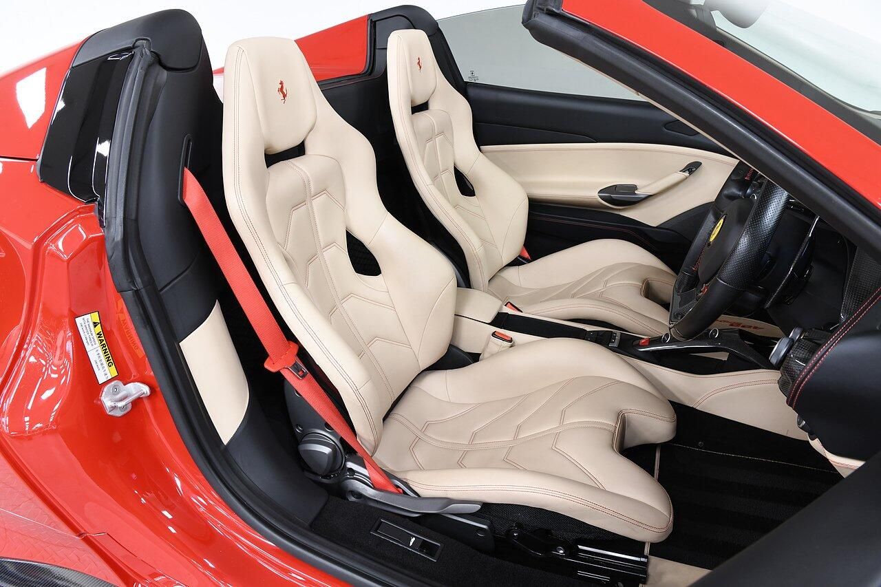 FERRARI 488 CONVERTIBLE Spider 2dr Auto for sale UK - Slide 7