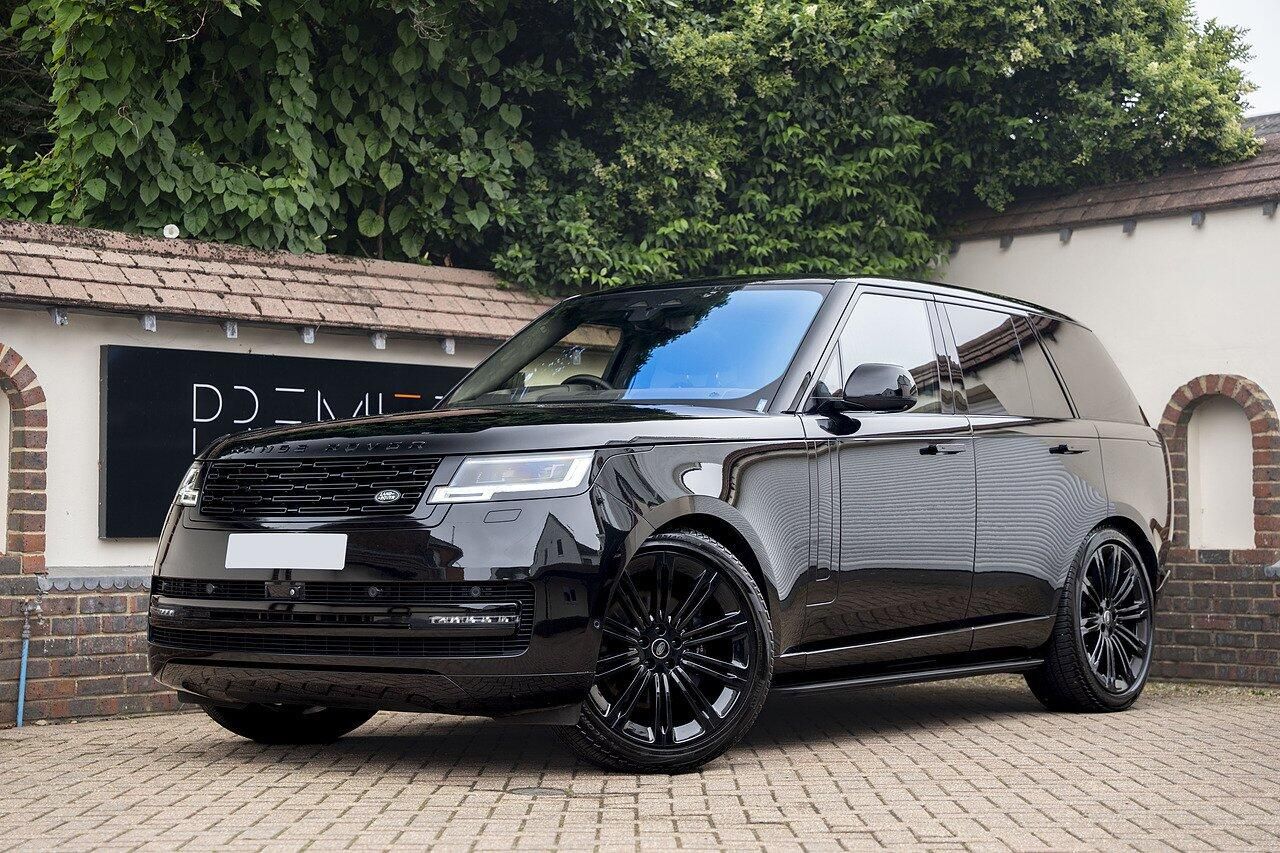 LAND ROVER RANGE ROVER DIESEL ESTATE 3.0 D350 Autobiography 4dr Auto for sale UK