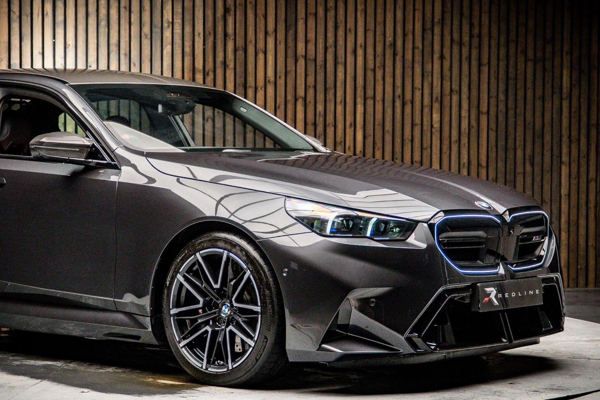 BMW M5 Saloon 4.4 22.1kWh 4 Door Auto for sale UK - Slide 10