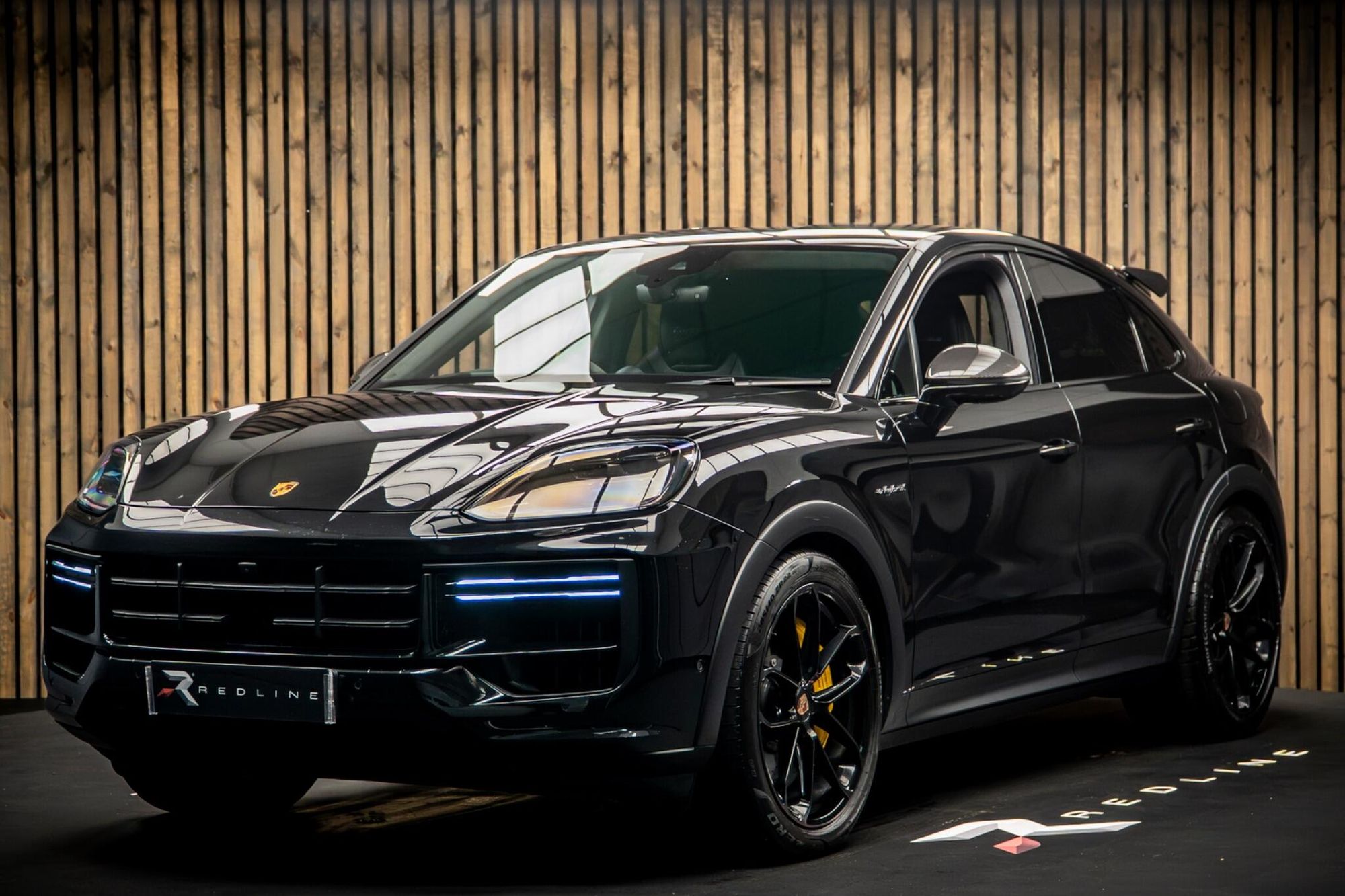 PORSCHE CAYENNE COUPE Turbo E-Hybrid 5dr Tiptronic S [GT Package] for sale UK - Slide 8