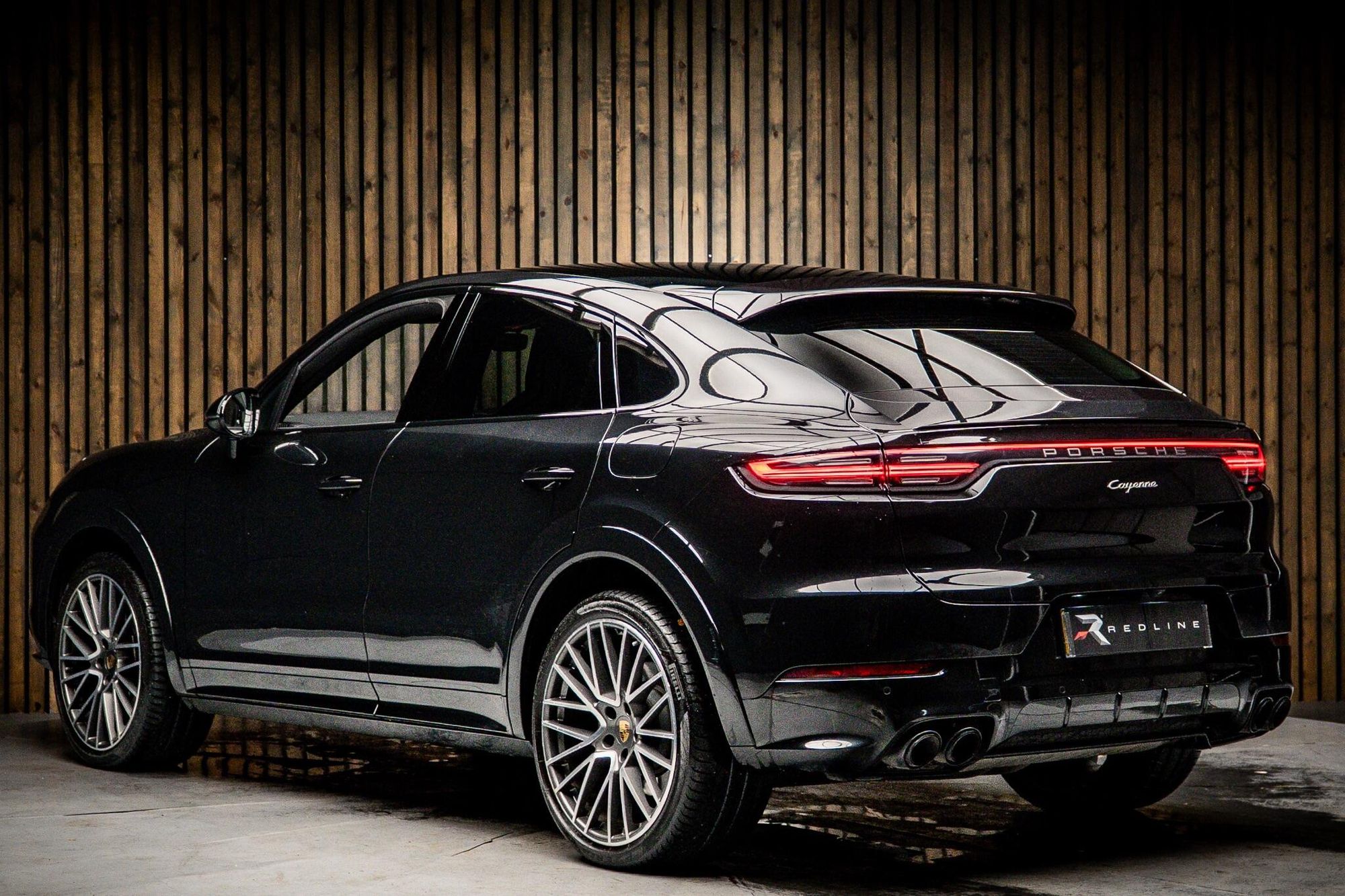 PORSCHE CAYENNE COUPE SPECIAL EDITIONS E-Hybrid Platinum Edition 5dr Tiptronic S for sale UK - Slide 3