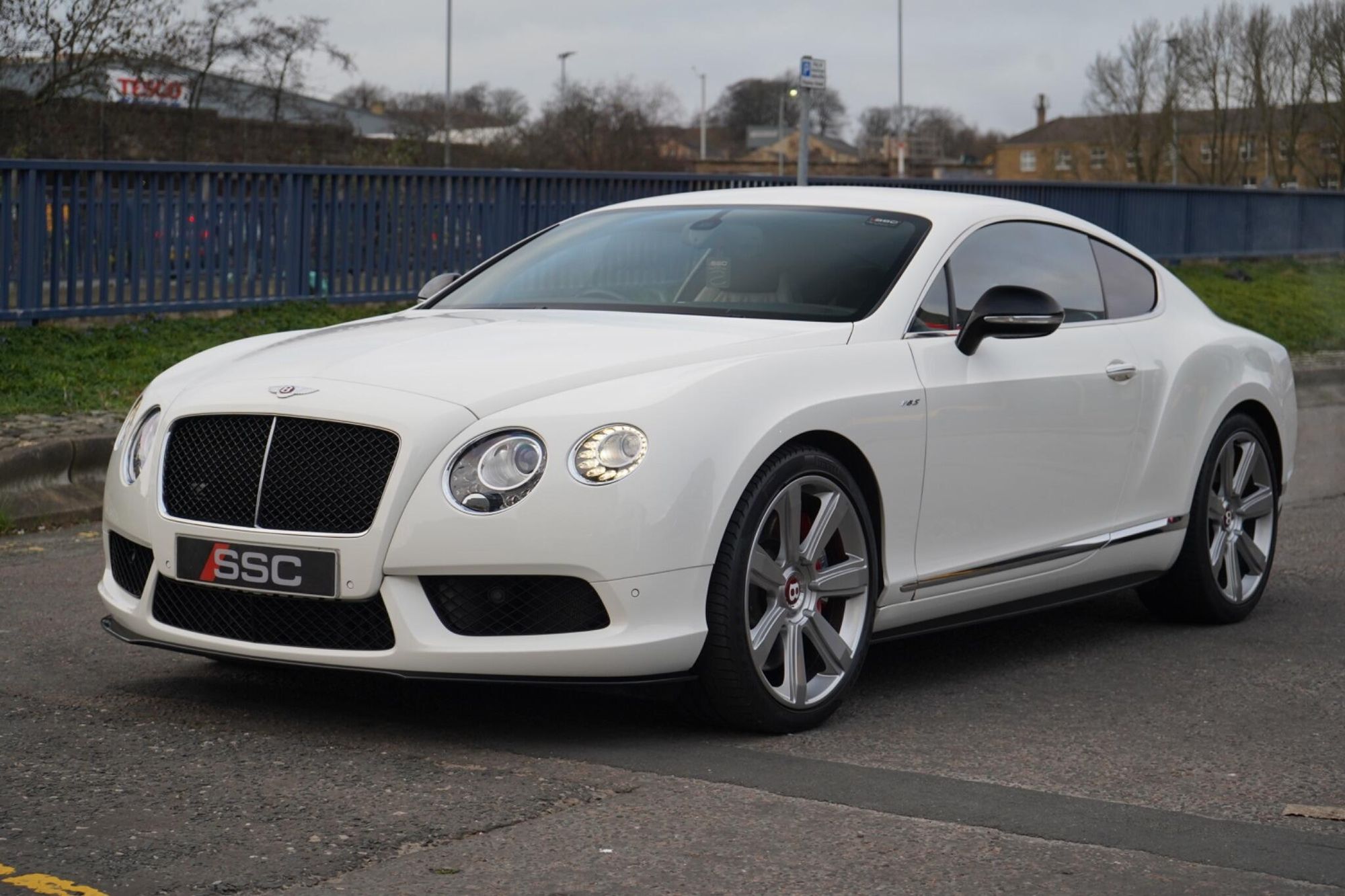 BENTLEY CONTINENTAL GT COUPE 4.0 V8 2dr Auto for sale UK - Slide 6