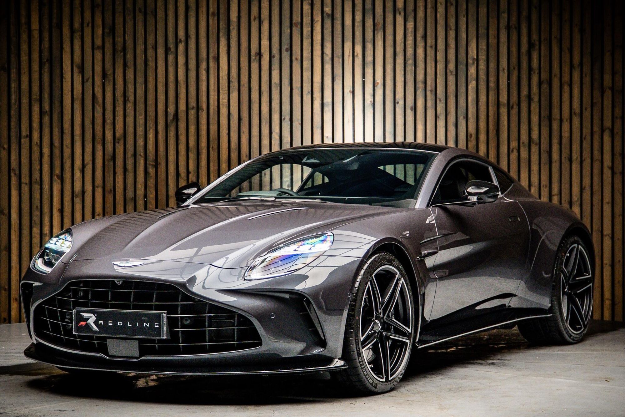 ASTON MARTIN VANTAGE COUPE V8 2dr Auto for sale UK - Slide 8