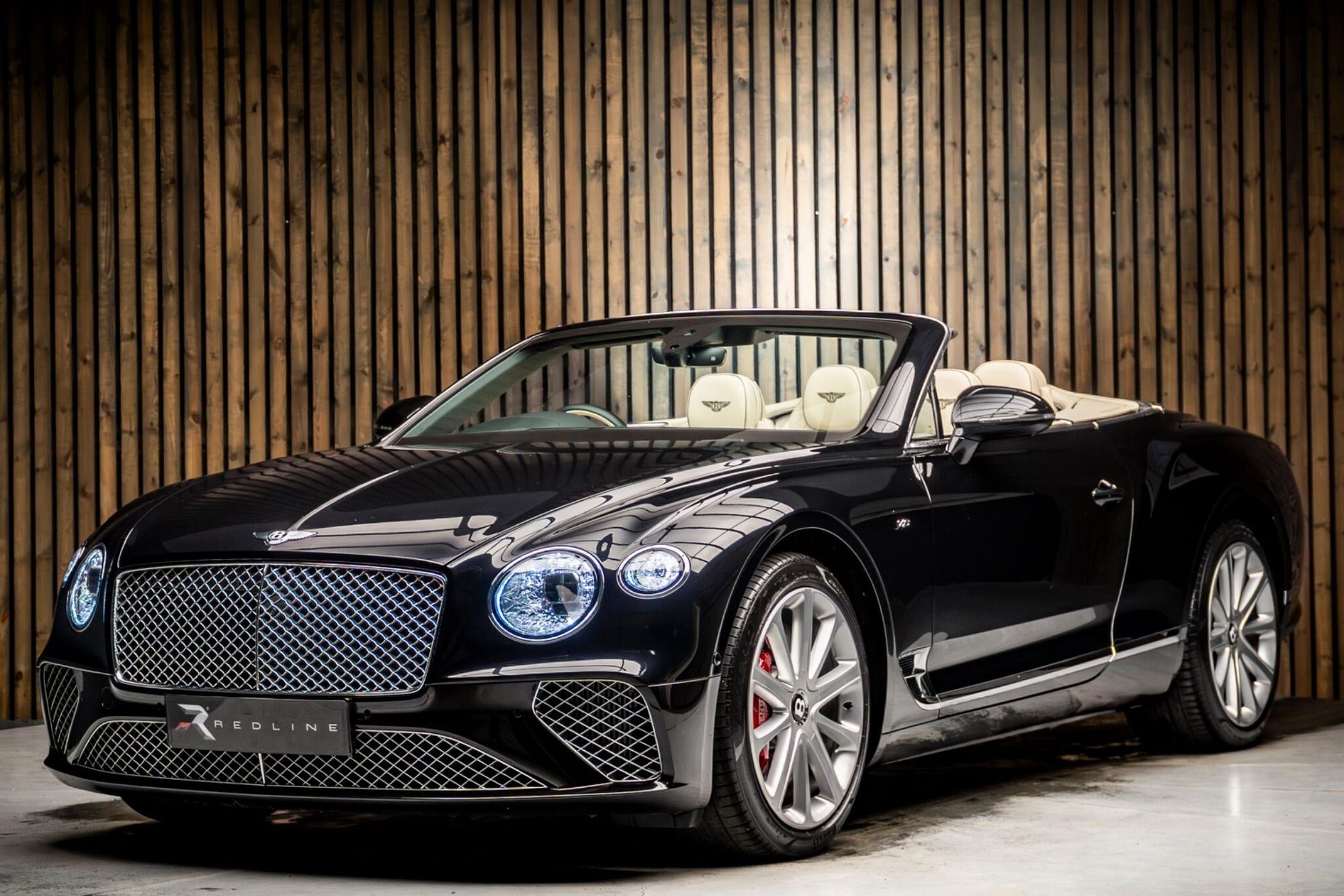 BENTLEY CONTINENTAL GTC CONVERTIBLE 4.0 V8 2dr Auto for sale UK - Slide 8