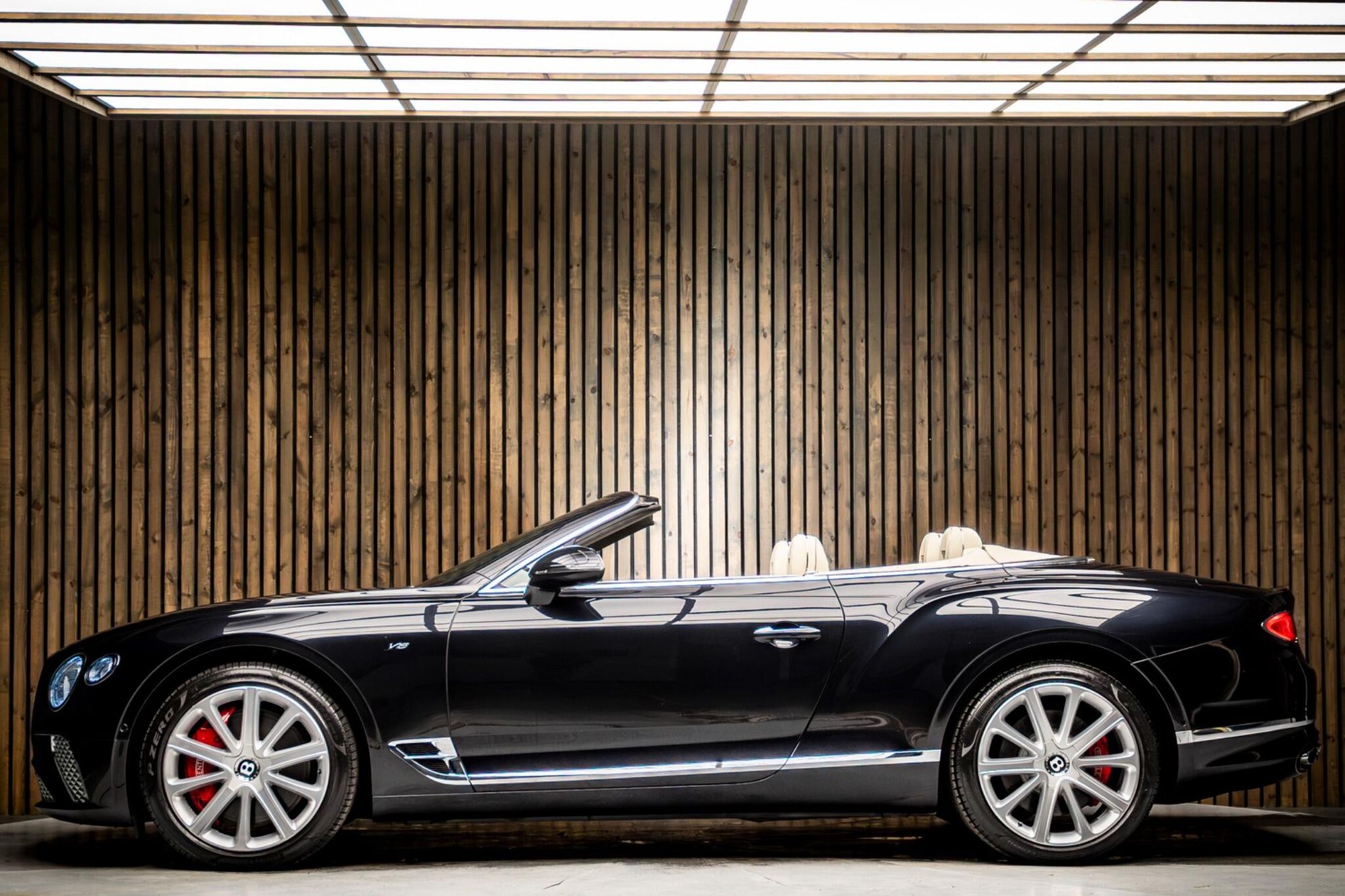 BENTLEY CONTINENTAL GTC CONVERTIBLE 4.0 V8 2dr Auto for sale UK - Slide 7