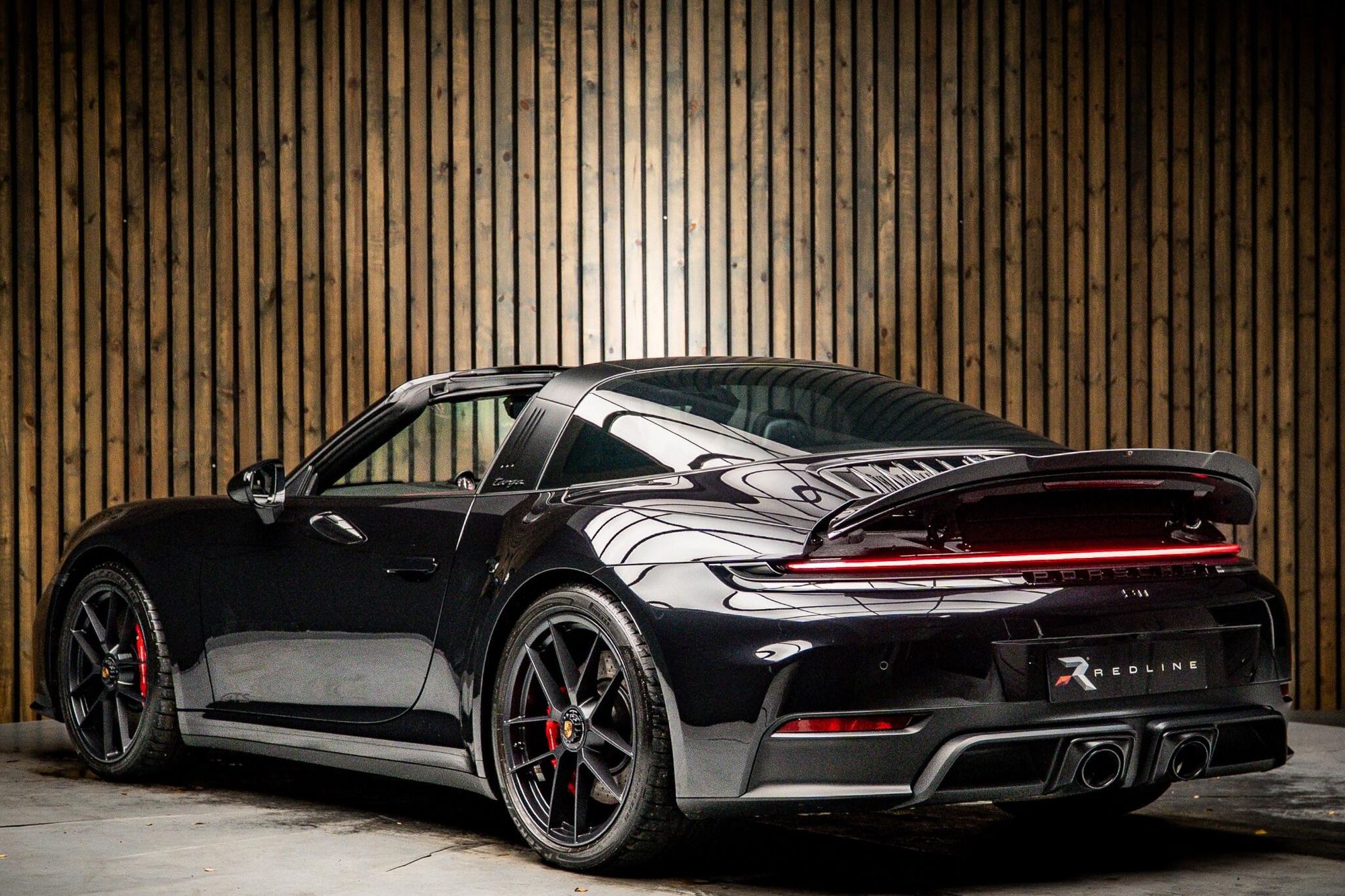 PORSCHE 911 [992] TARGA 4 GTS t-Hybrid 2dr PDK for sale UK - Slide 3