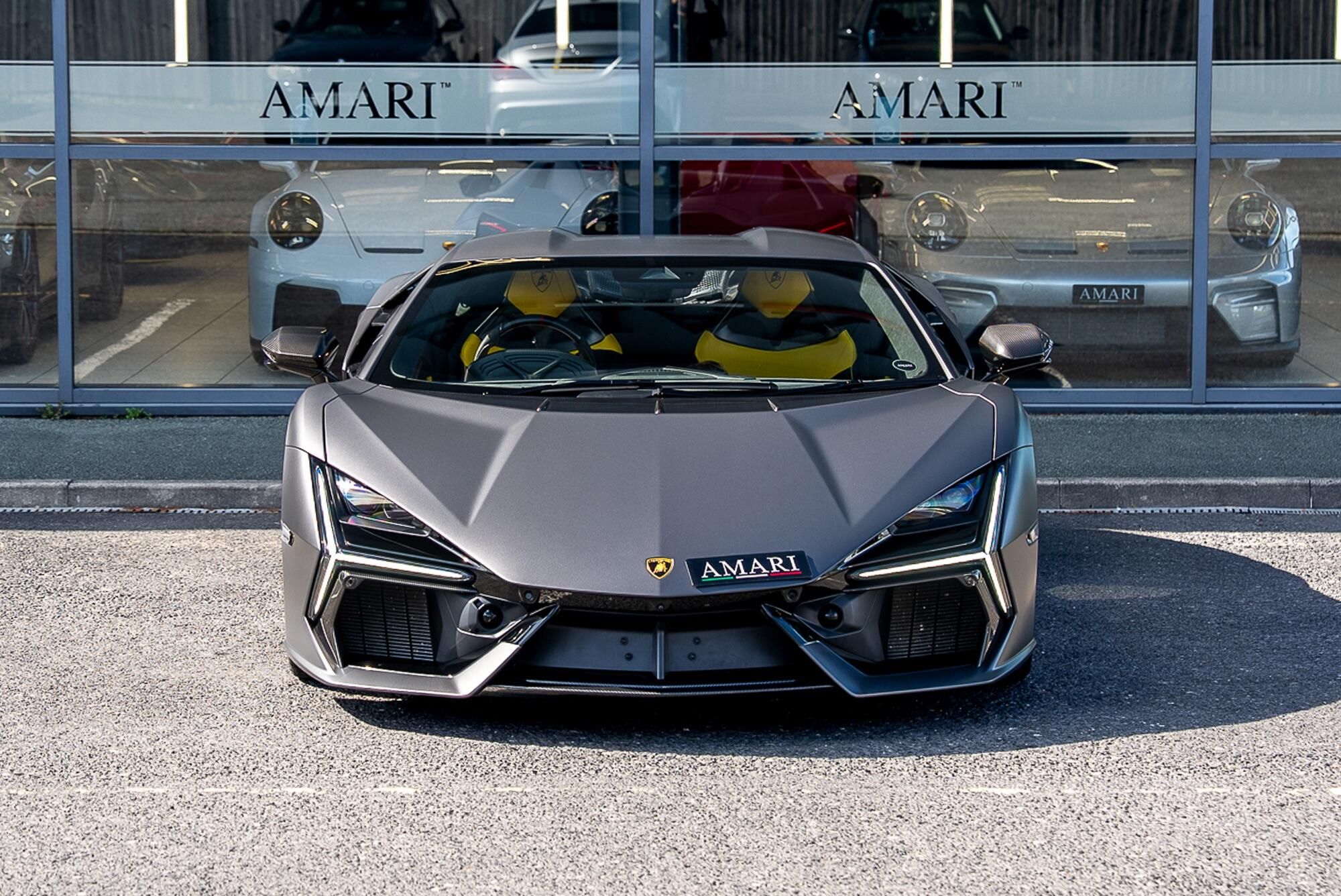 LAMBORGHINI REVUELTO COUPE 6.5 V12 1015 PHEV 2dr DCT for sale UK - Slide 4