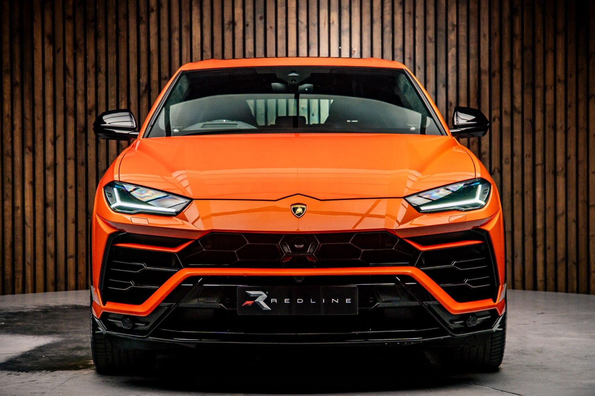 LAMBORGHINI URUS ESTATE 4.0T FSI V8 5dr Auto for sale UK - Slide 5