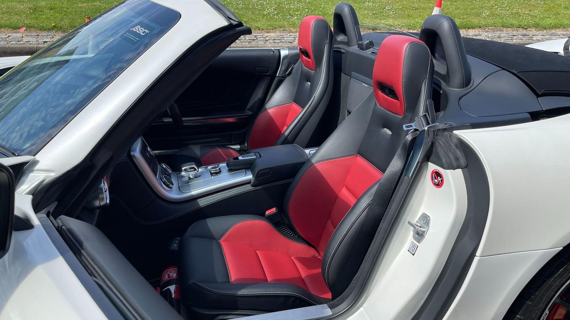 MERCEDES-BENZ SLS AMG ROADSTER SLS 63 2dr Auto for sale UK - Slide 3