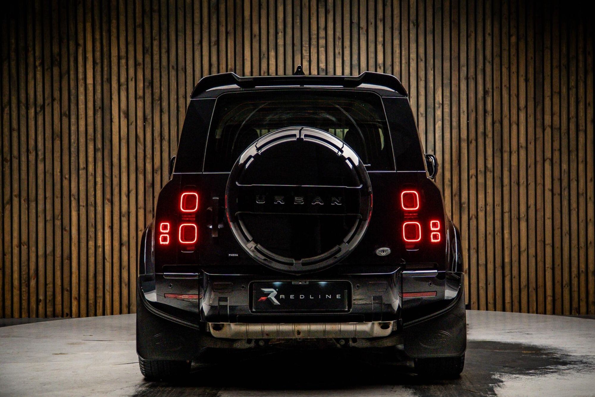 LAND ROVER DEFENDER ESTATE SPECIAL EDITIONS 2.0 P400e XS Edition 110 5dr Auto for sale UK - Slide 5