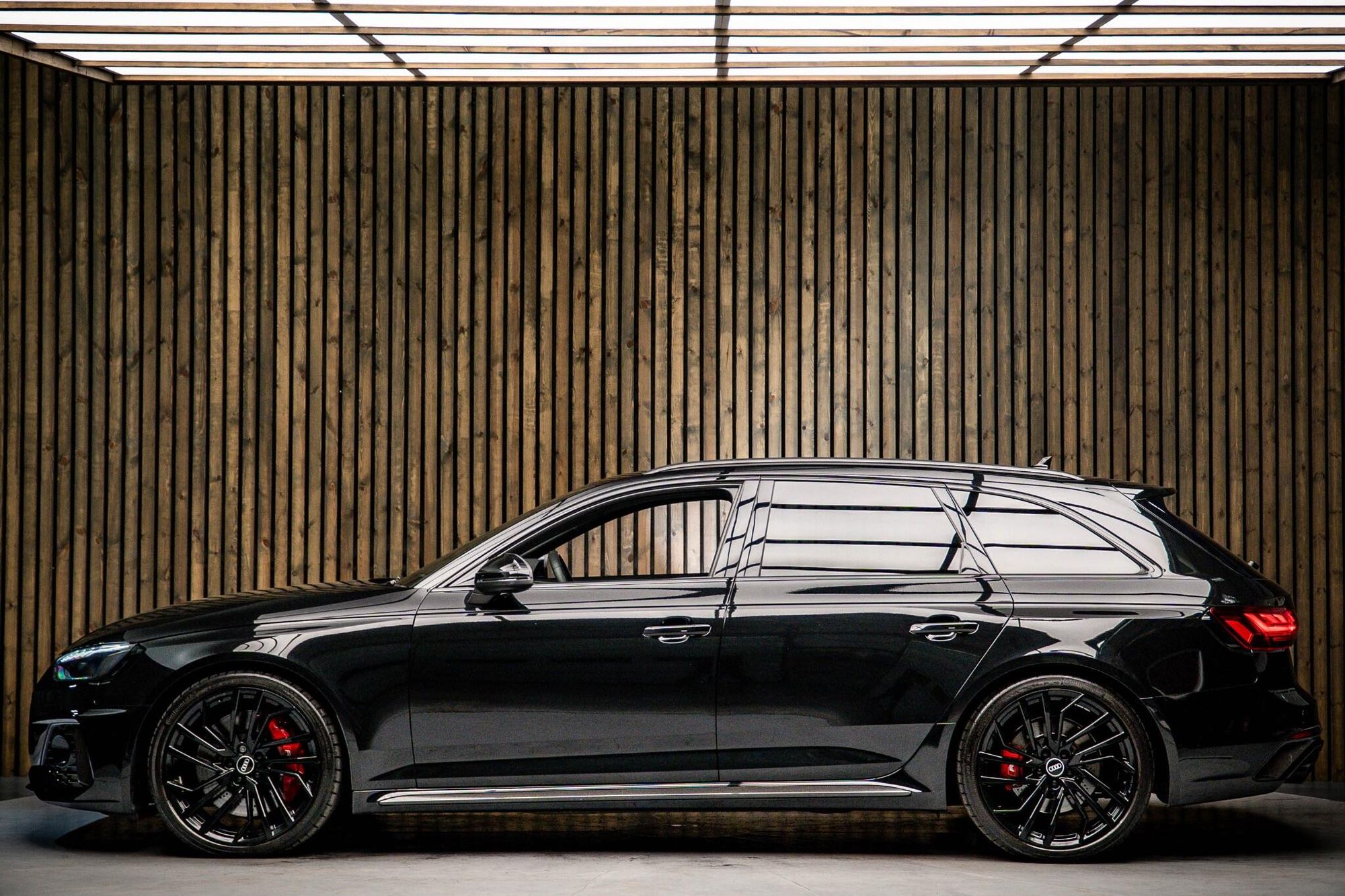 AUDI RS4 RS 4 AVANT RS 4 TFSI Quattro Carbon Black 5dr Tiptronic for sale UK - Slide 7