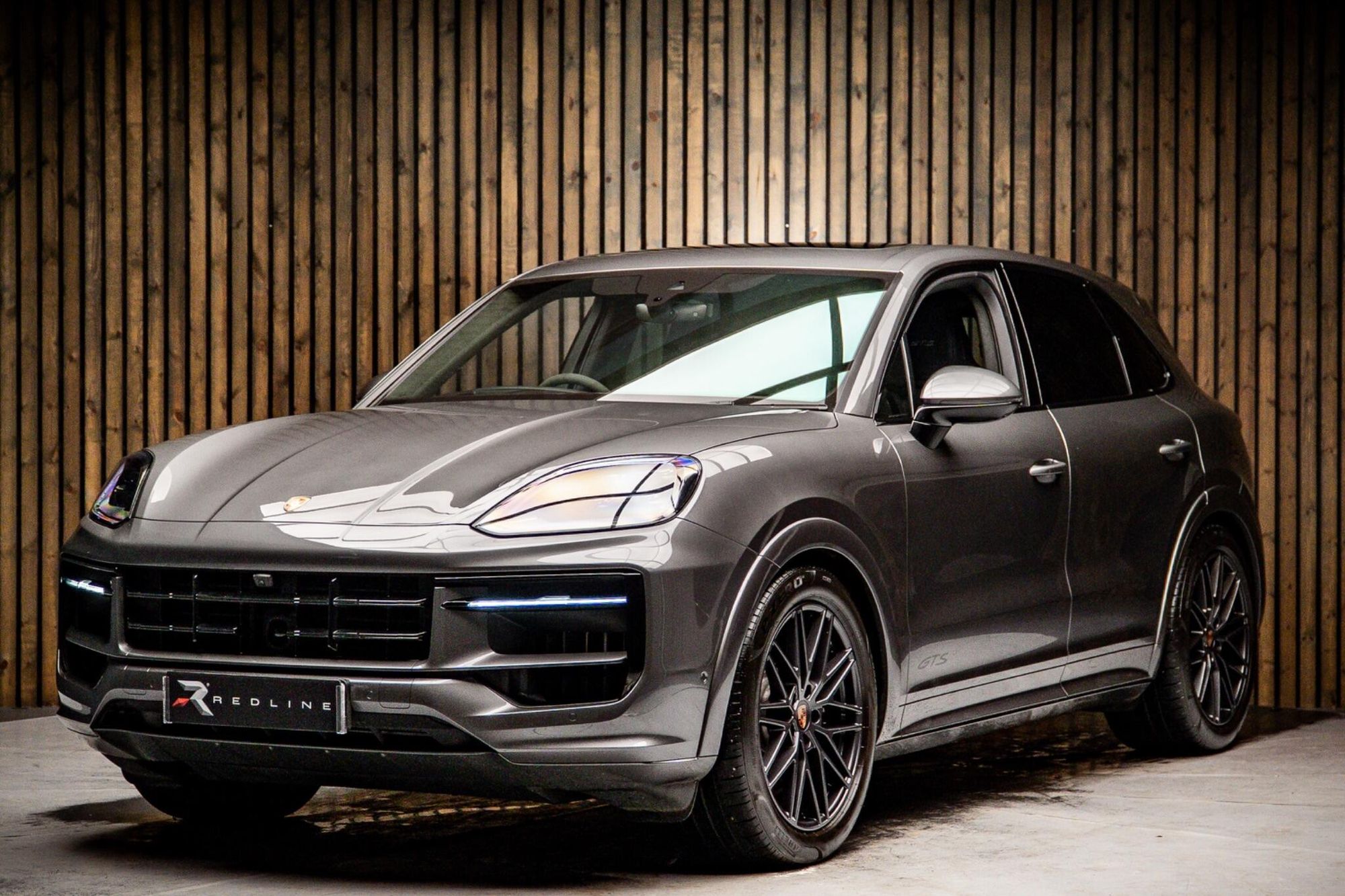 PORSCHE CAYENNE ESTATE GTS 5dr Tiptronic S for sale UK - Slide 8