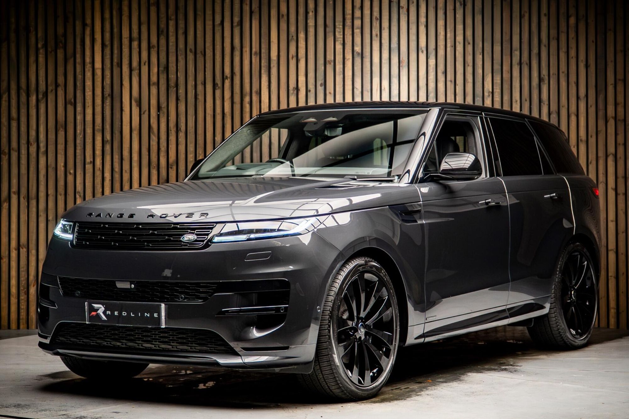 LAND ROVER RANGE ROVER SPORT DIESEL ESTATE 3.0 D350 Autobiography 5dr Auto for sale UK - Slide 8