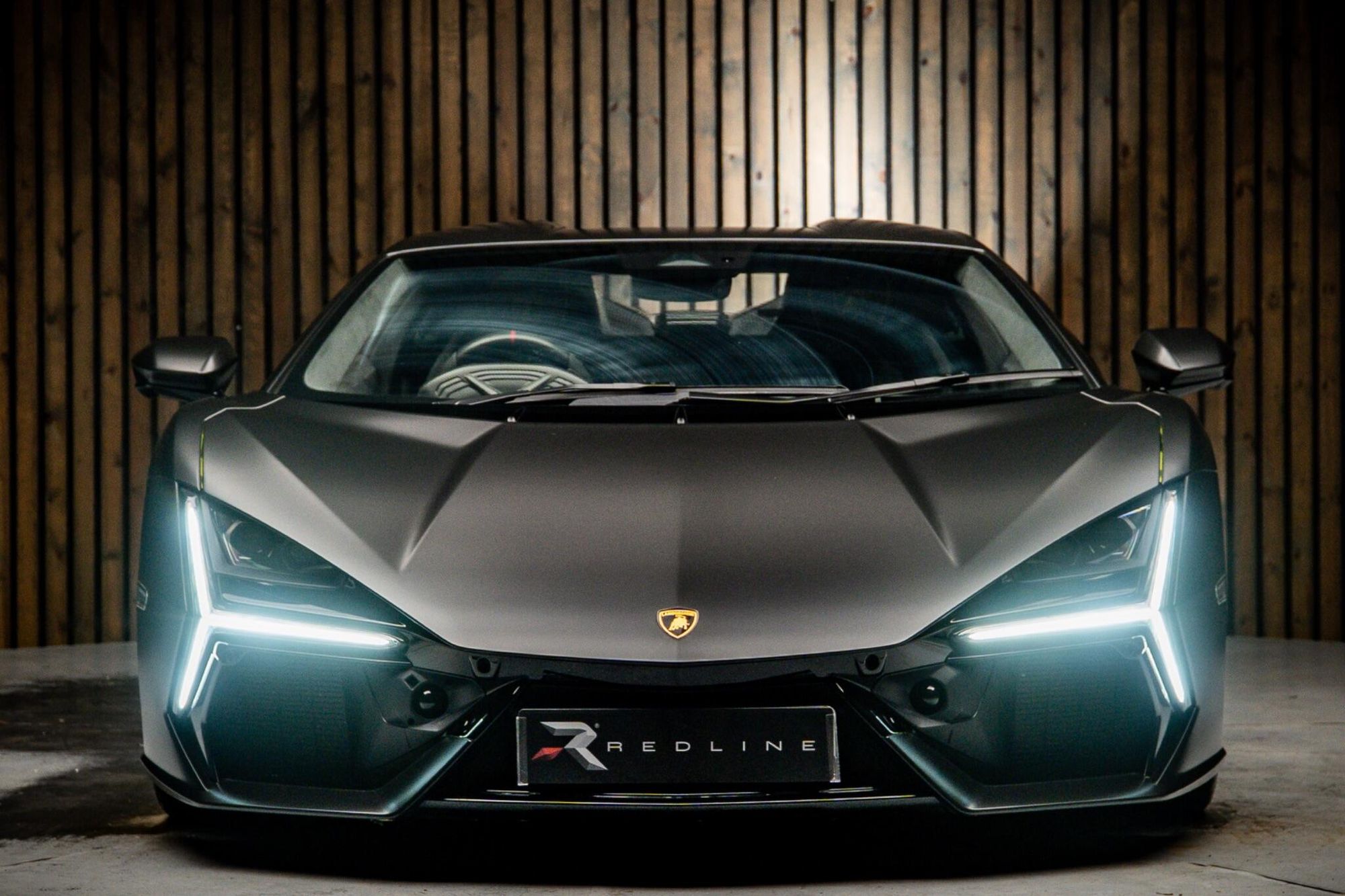 LAMBORGHINI REVUELTO COUPE 6.5 V12 1015 PHEV 2dr DCT for sale UK - Slide 5