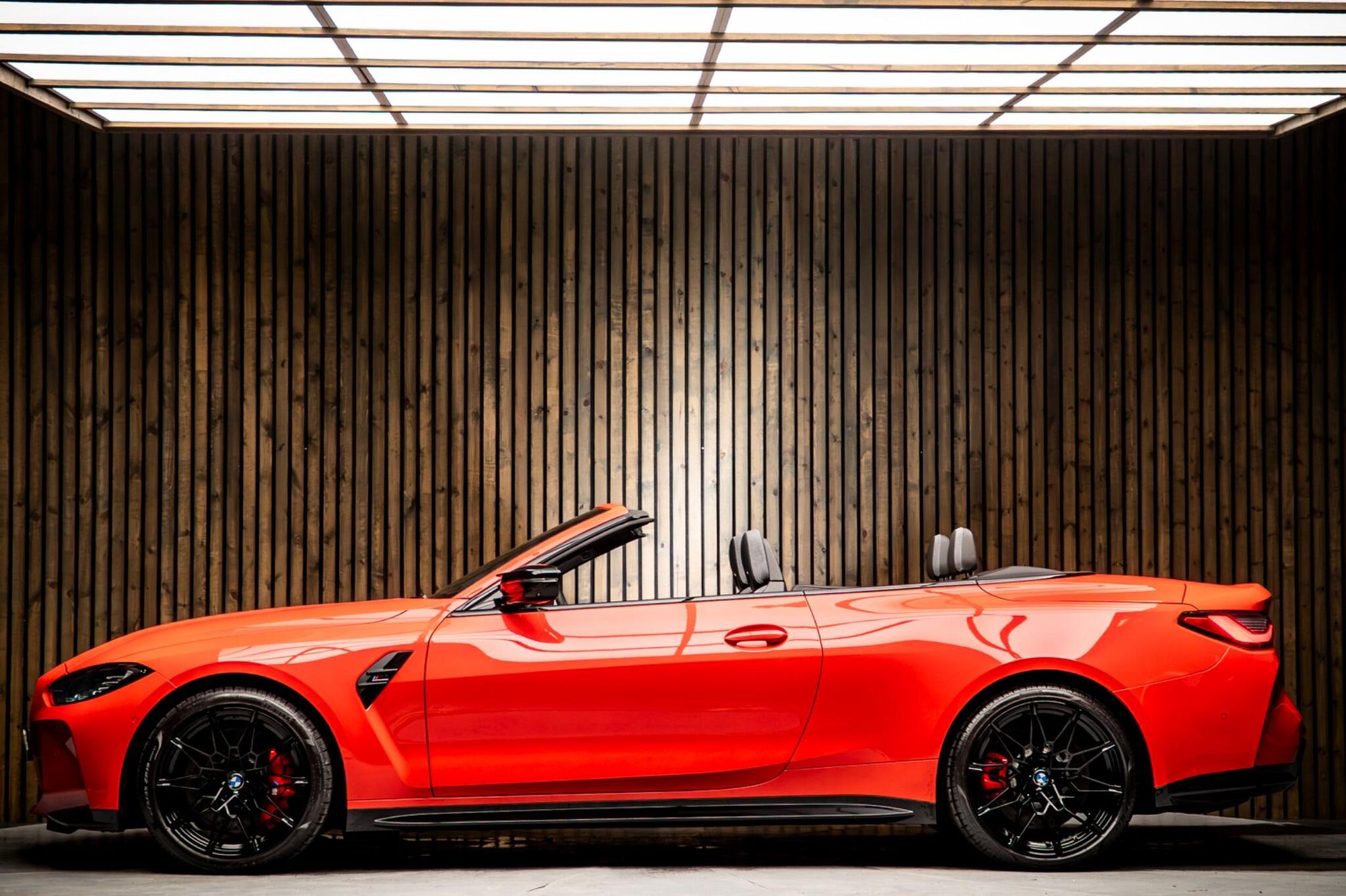 BMW M4 CONVERTIBLE M4 xDrive Competition M 2dr Step Auto for sale UK - Slide 7