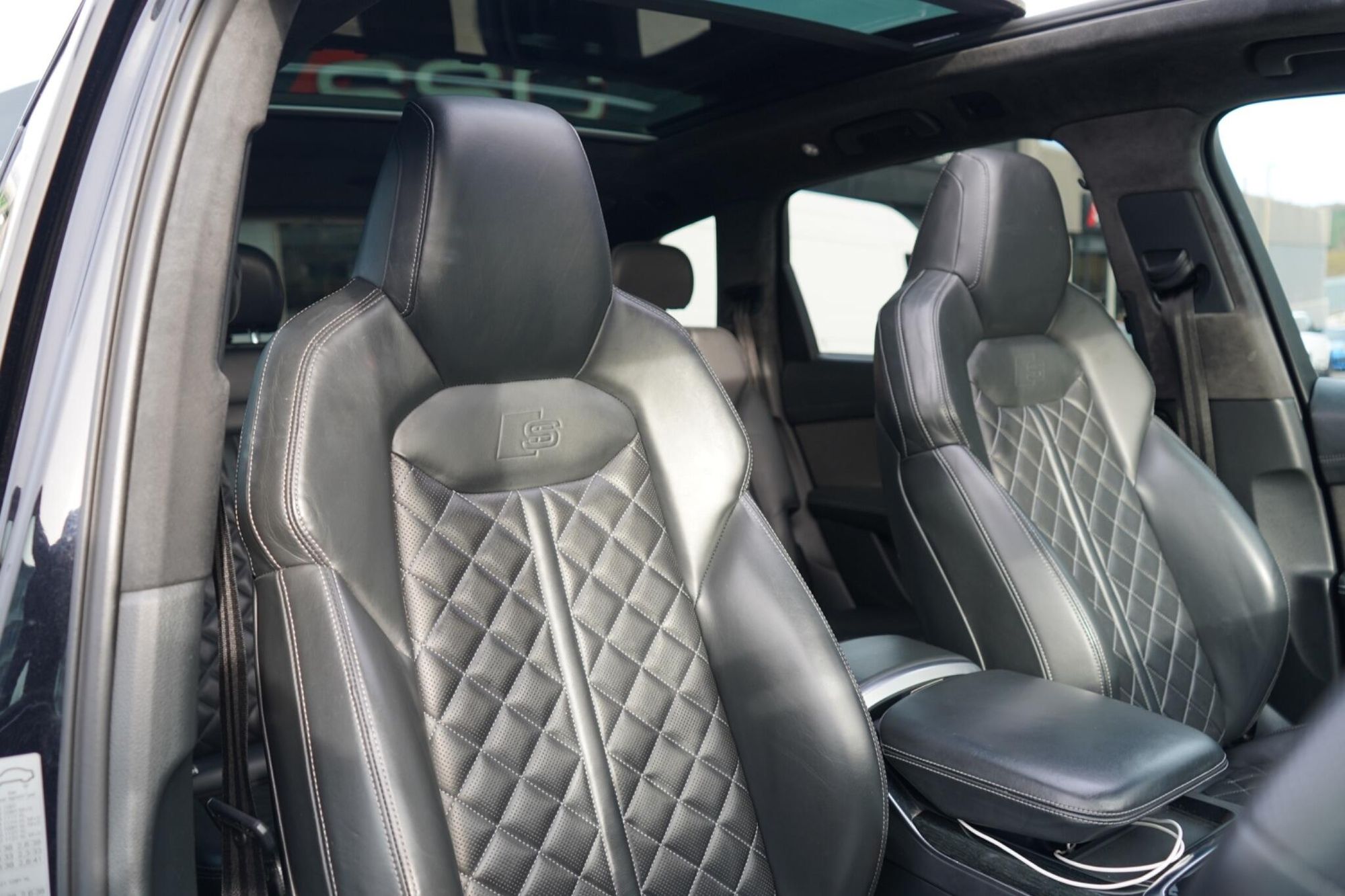 AUDI Q7 ESTATE 55 TFSI Quattro Vorsprung 5dr Tiptronic for sale UK - Slide 3