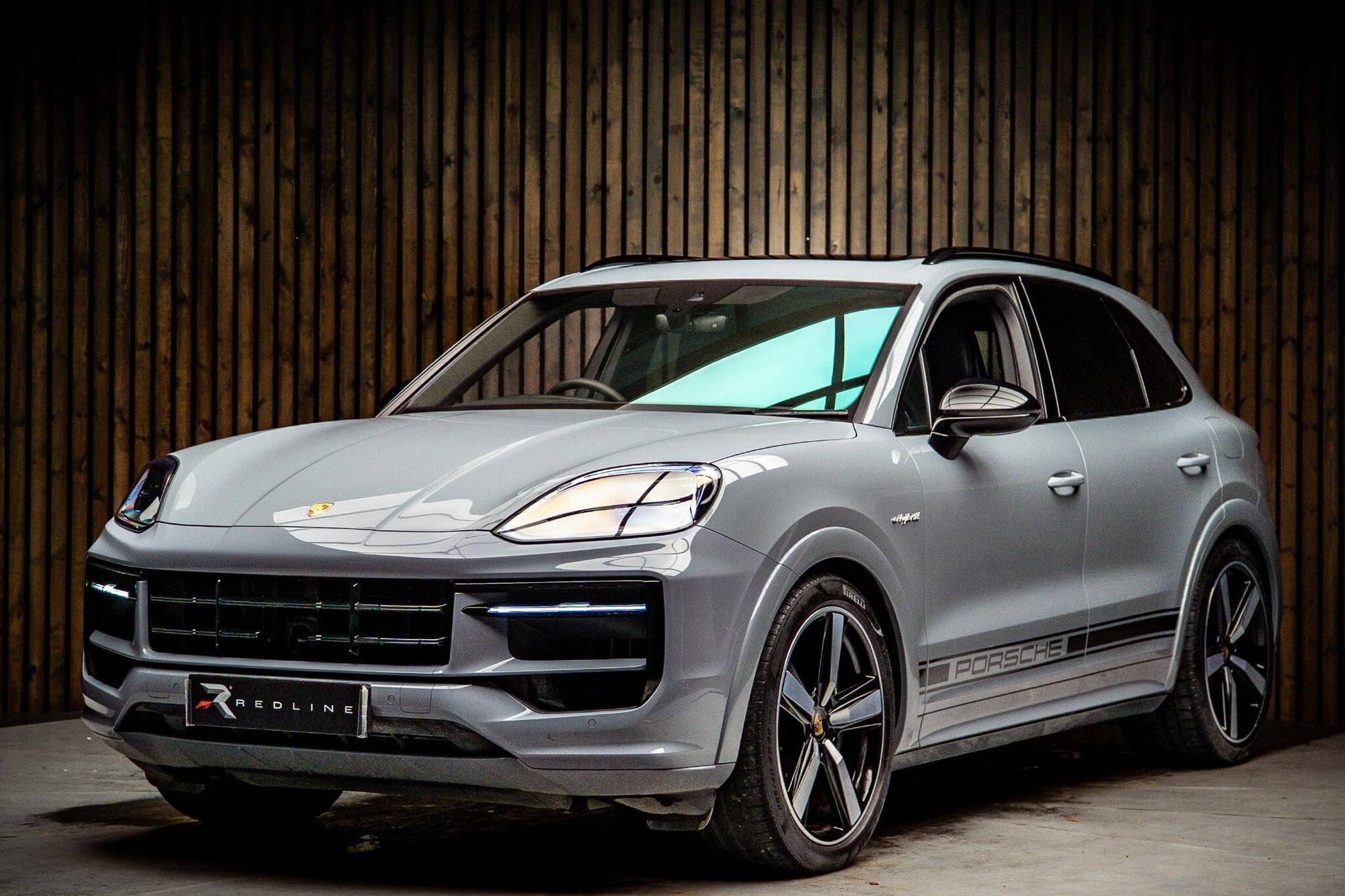 PORSCHE CAYENNE ESTATE E-Hybrid 5dr Tiptronic S for sale UK - Slide 8