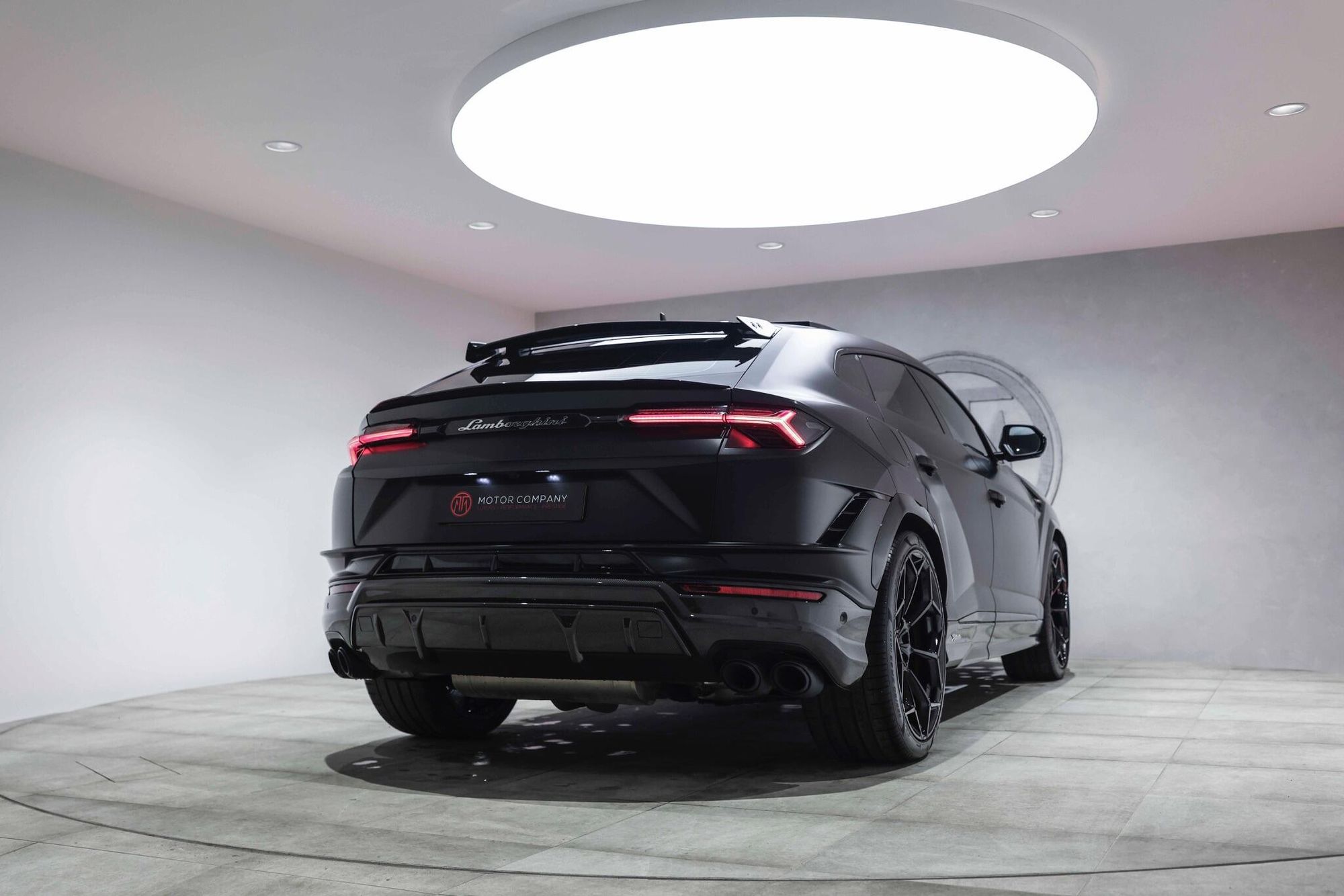 LAMBORGHINI URUS ESTATE 4.0T FSI V8 Performante 5dr Auto for sale UK - Slide 9