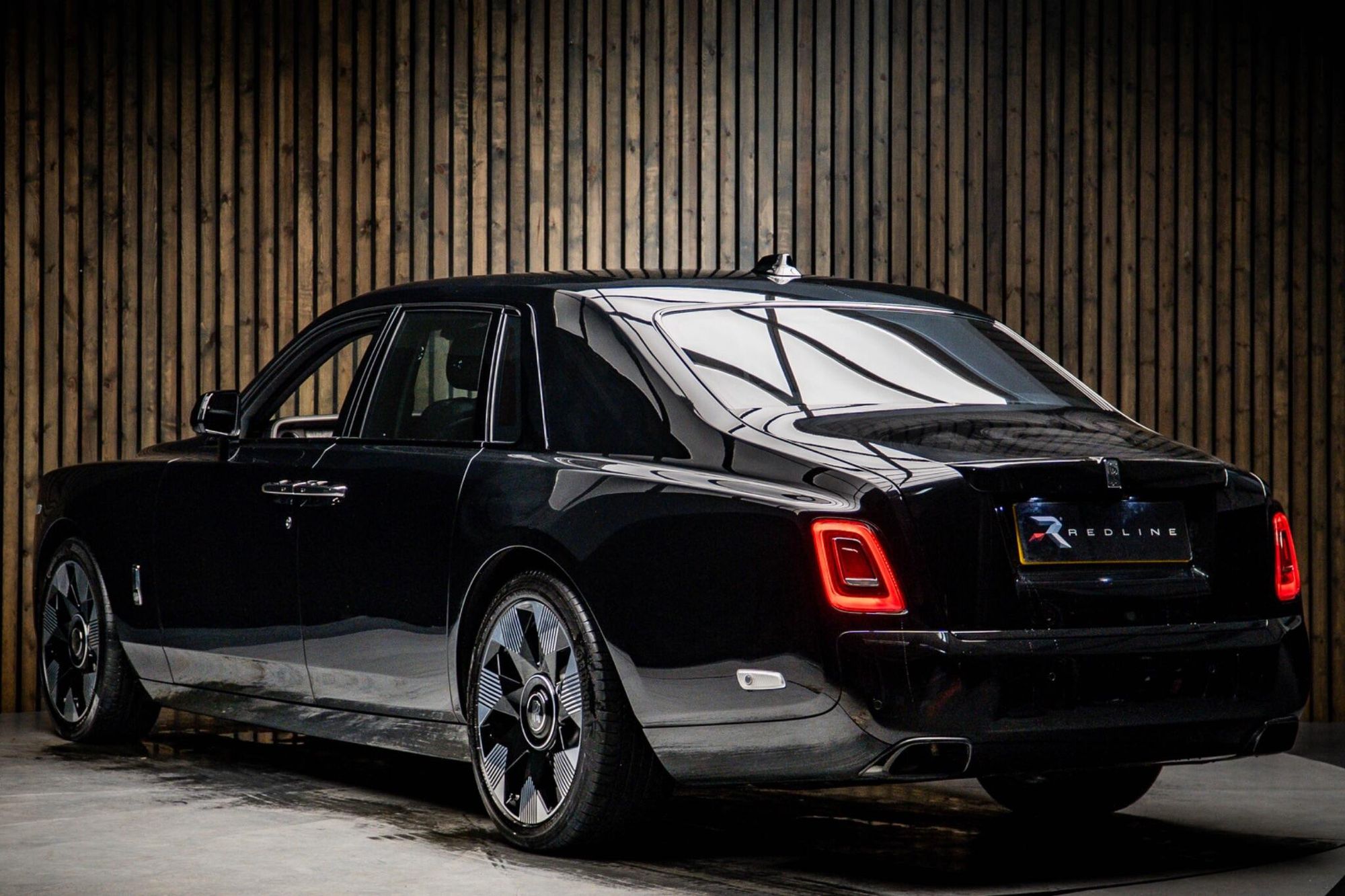 ROLLS-ROYCE PHANTOM SALOON 4dr Auto for sale UK - Slide 3