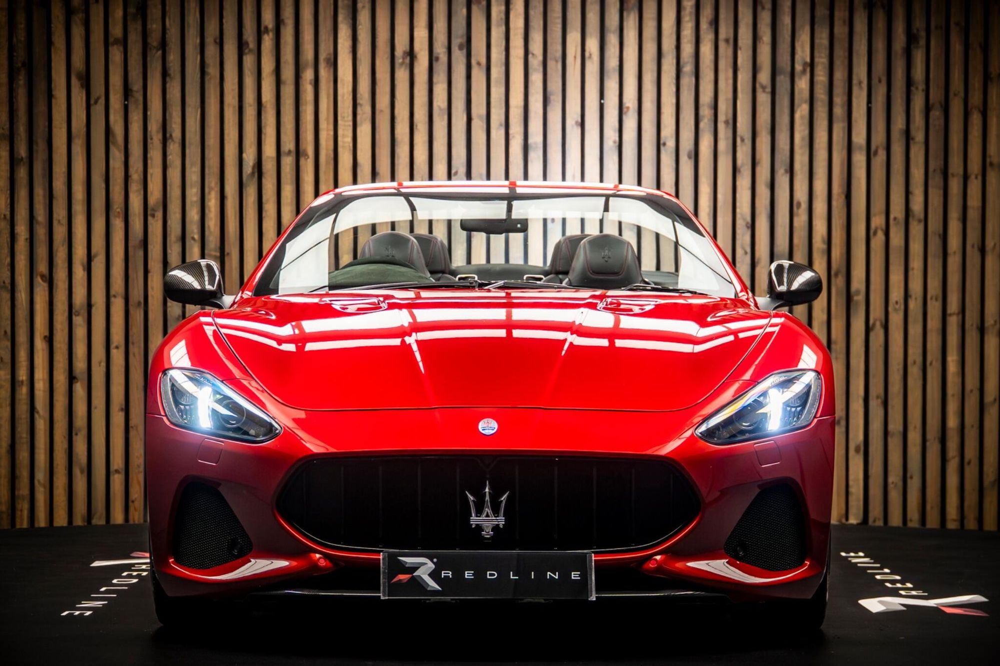 MASERATI GRANCABRIO CONVERTIBLE V8 MC 2dr MC Shift for sale UK - Slide 5