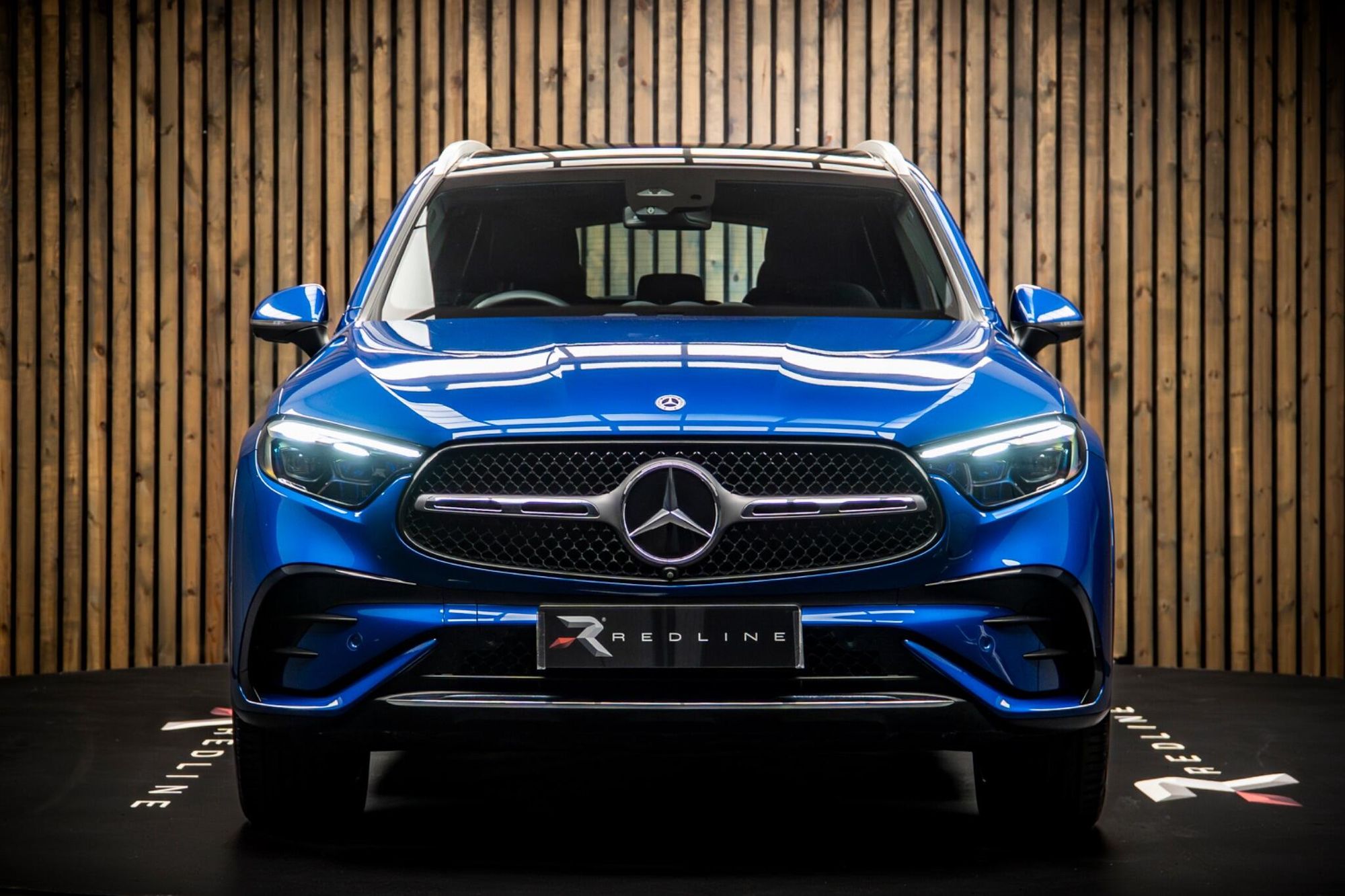 MERCEDES-BENZ GLC ESTATE GLC 300 4Matic AMG Line Premium Plus 5dr 9G-Tronic for sale UK - Slide 5