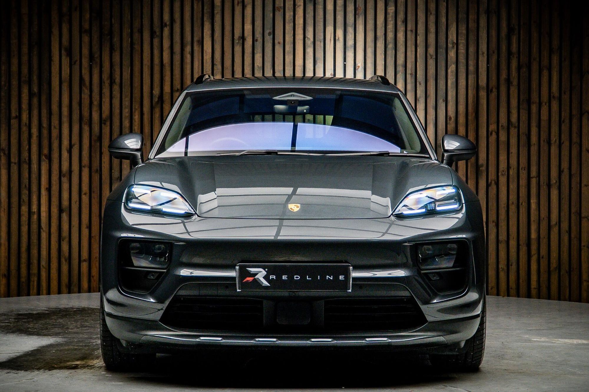 PORSCHE MACAN ELECTRIC ESTATE 380kW 4S 100kWh 5dr Auto for sale UK - Slide 5