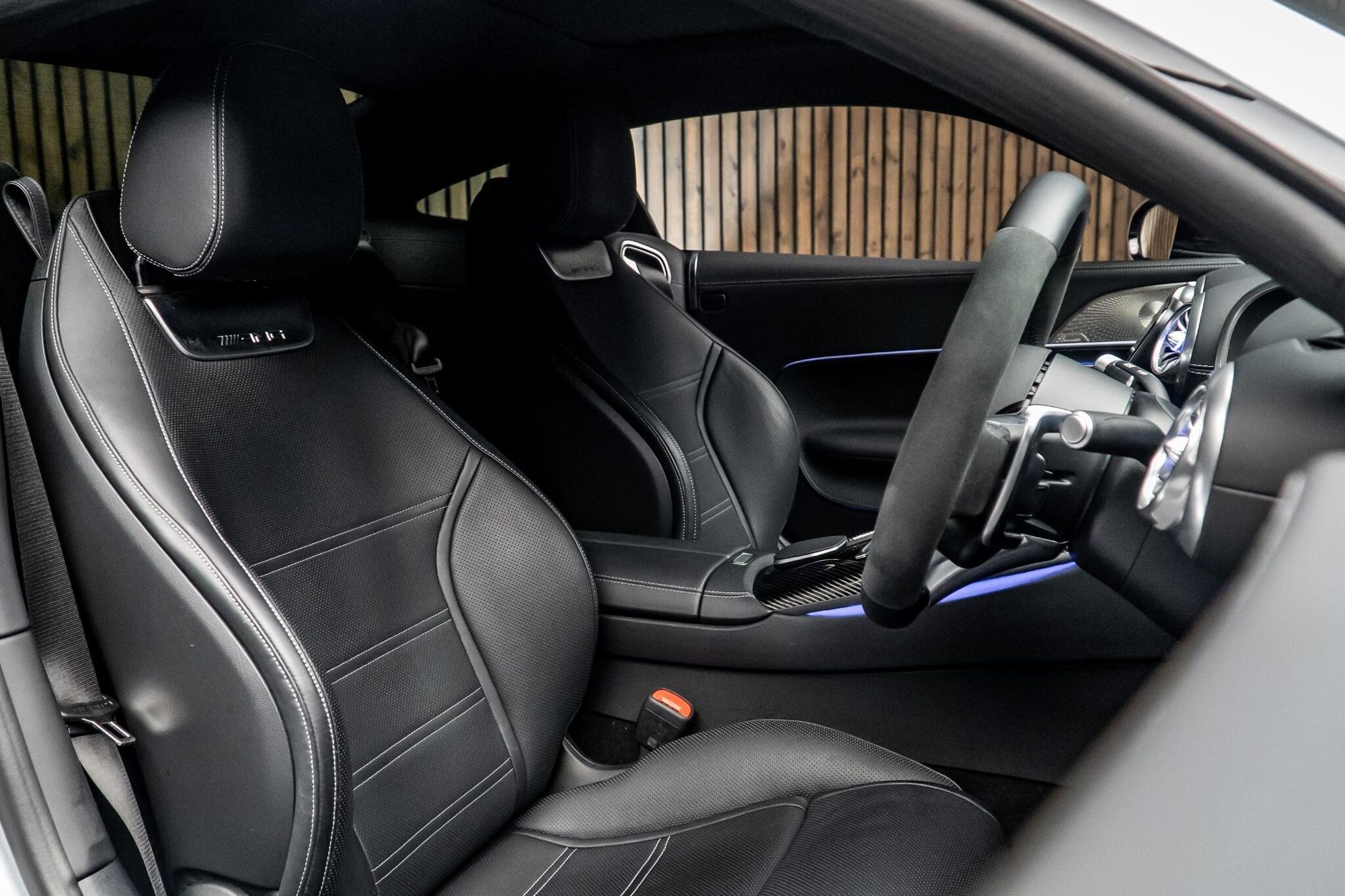 MERCEDES-BENZ AMG GT COUPE GT 63 4Matic+ Premium Plus 2dr Auto for sale UK - Slide 2