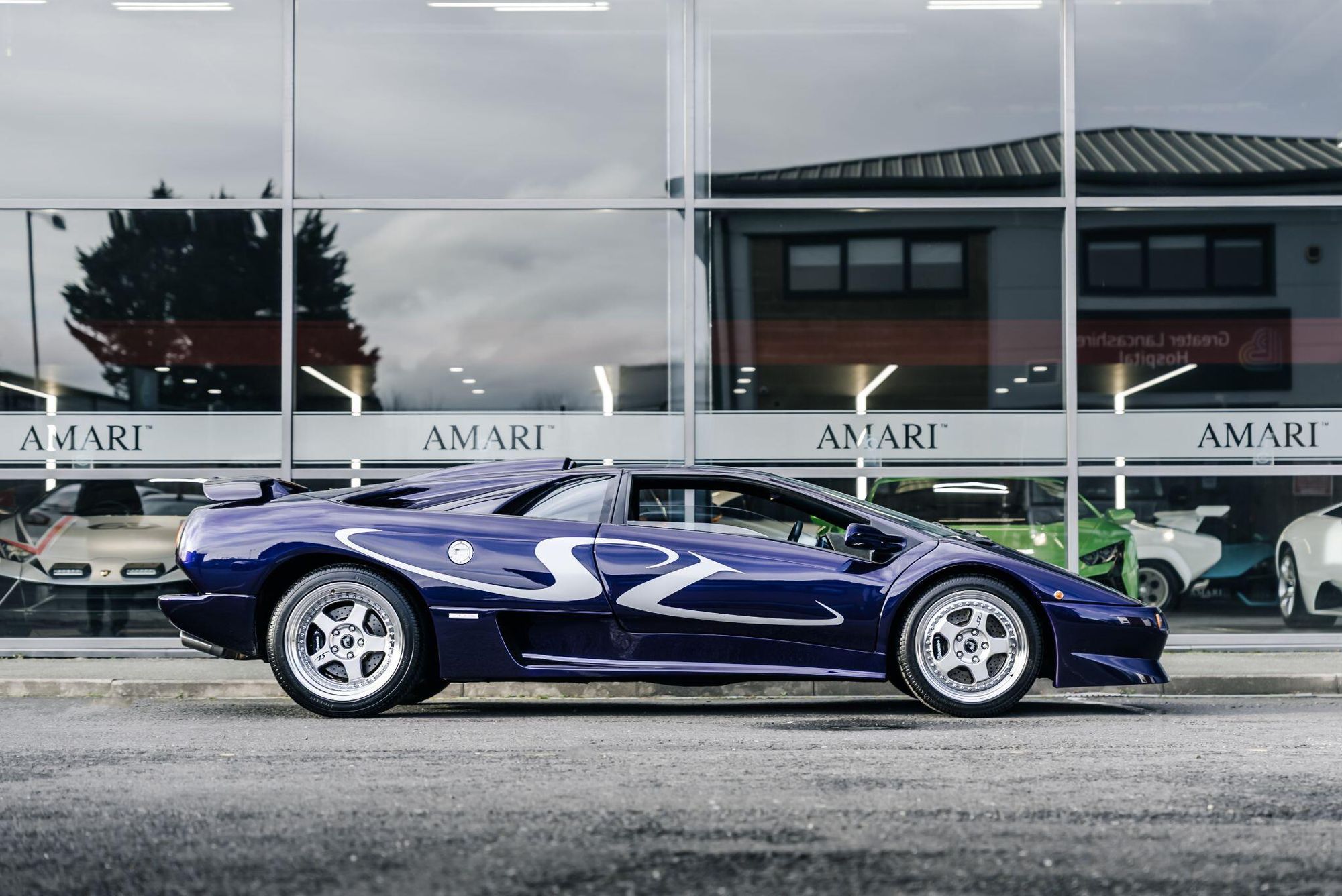 LAMBORGHINI DIABLO SV Coupe 2dr for sale UK - Slide 5