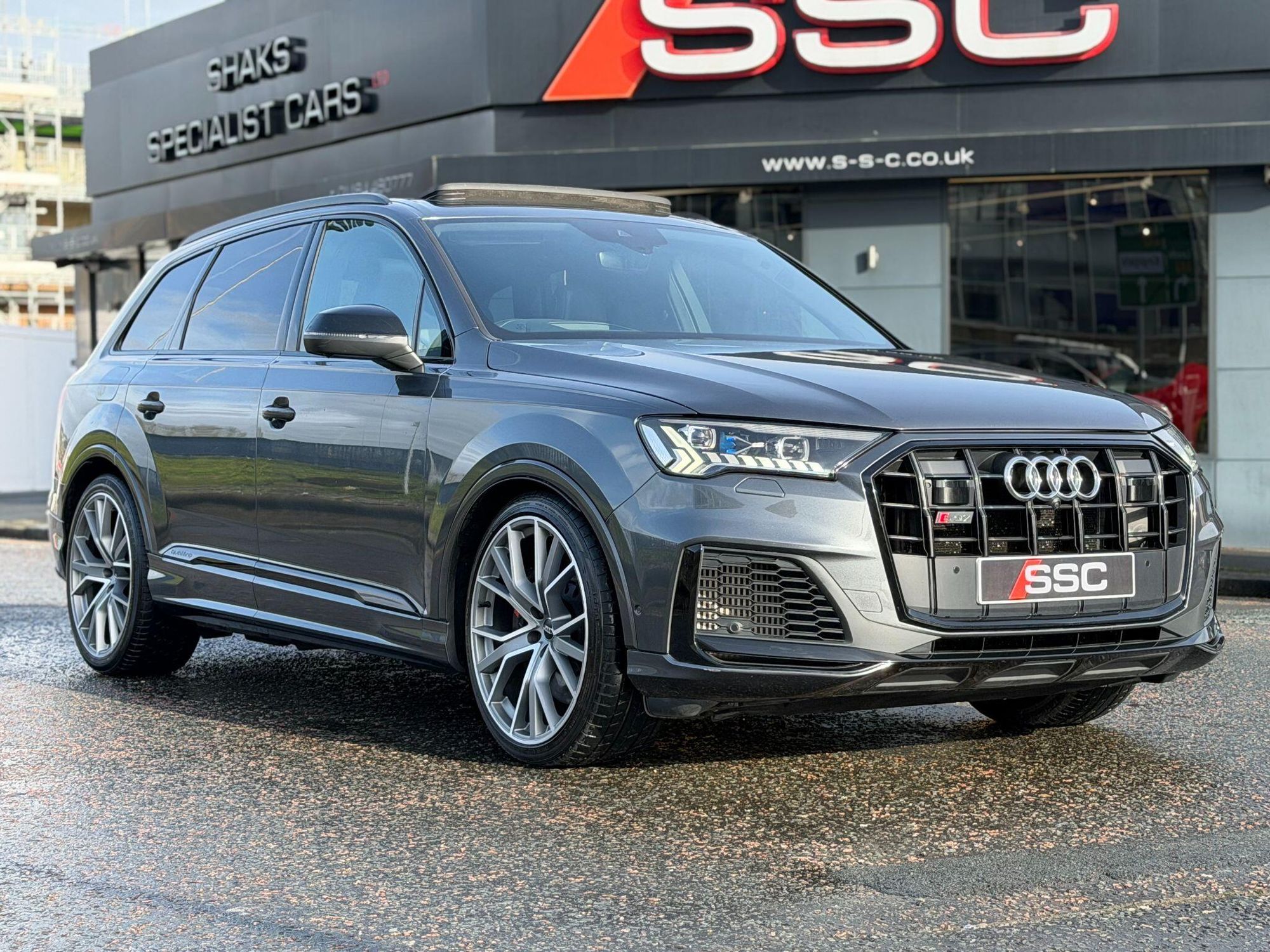 AUDI Q7 DIESEL ESTATE SQ7 TDI Quattro Vorsprung 5dr Tiptronic for sale UK - Slide 5