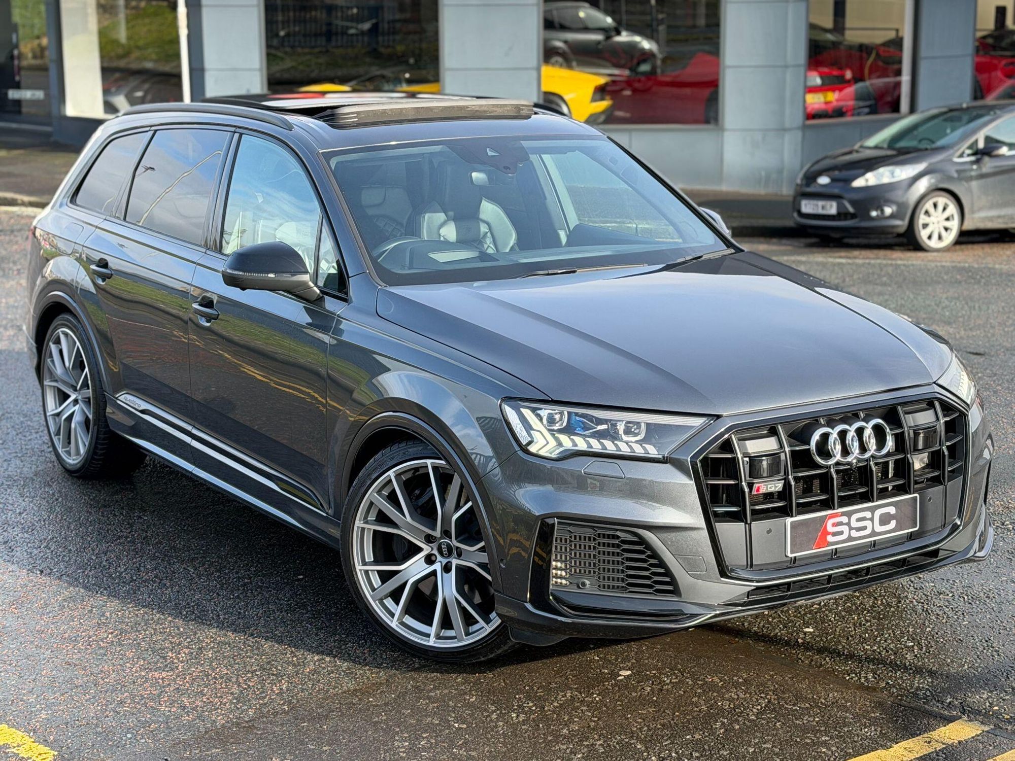 AUDI Q7 DIESEL ESTATE SQ7 TDI Quattro Vorsprung 5dr Tiptronic for sale UK - Slide 4