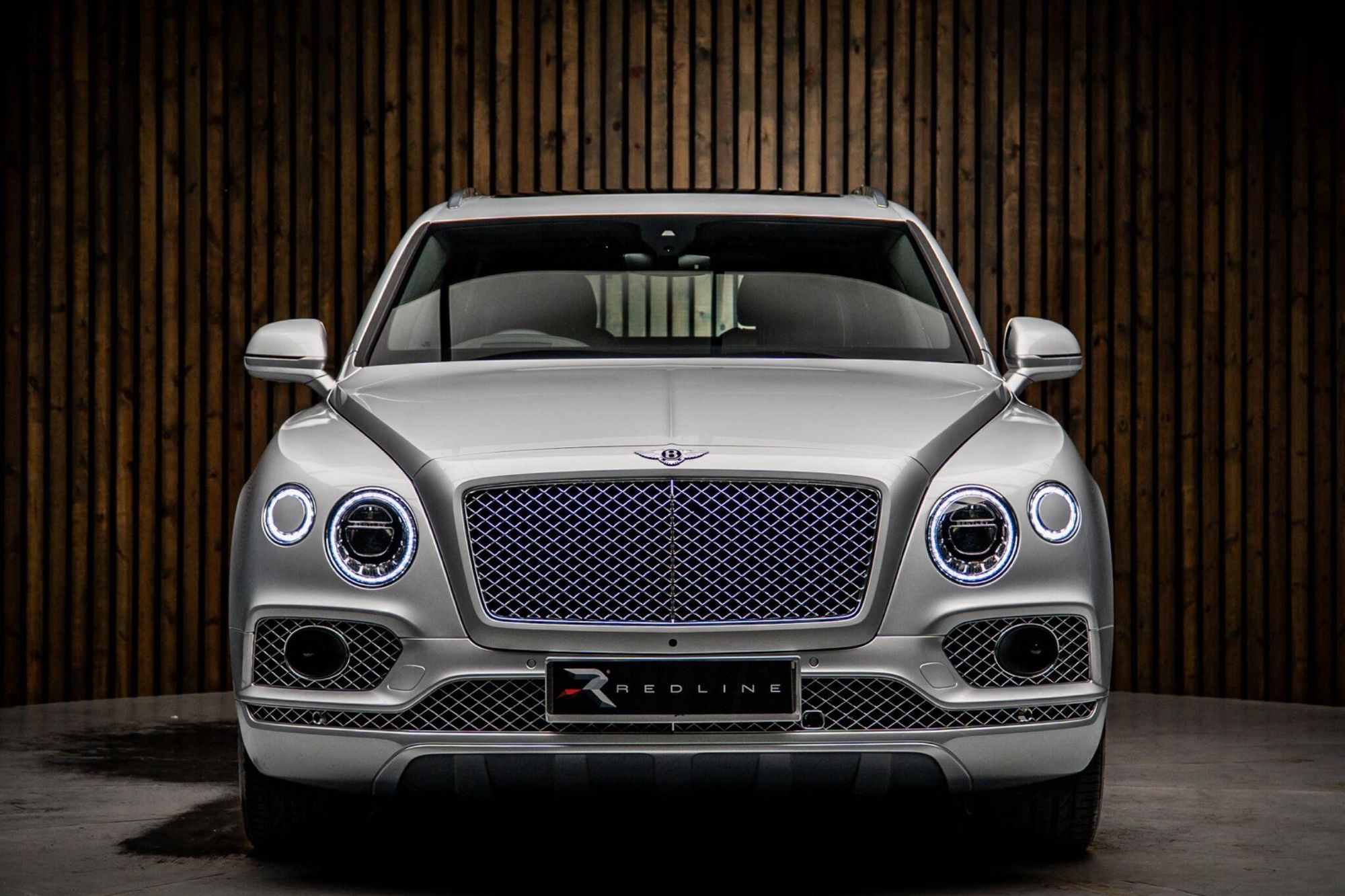 BENTLEY BENTAYGA DIESEL ESTATE 4.0 V8 5dr Auto for sale UK - Slide 5