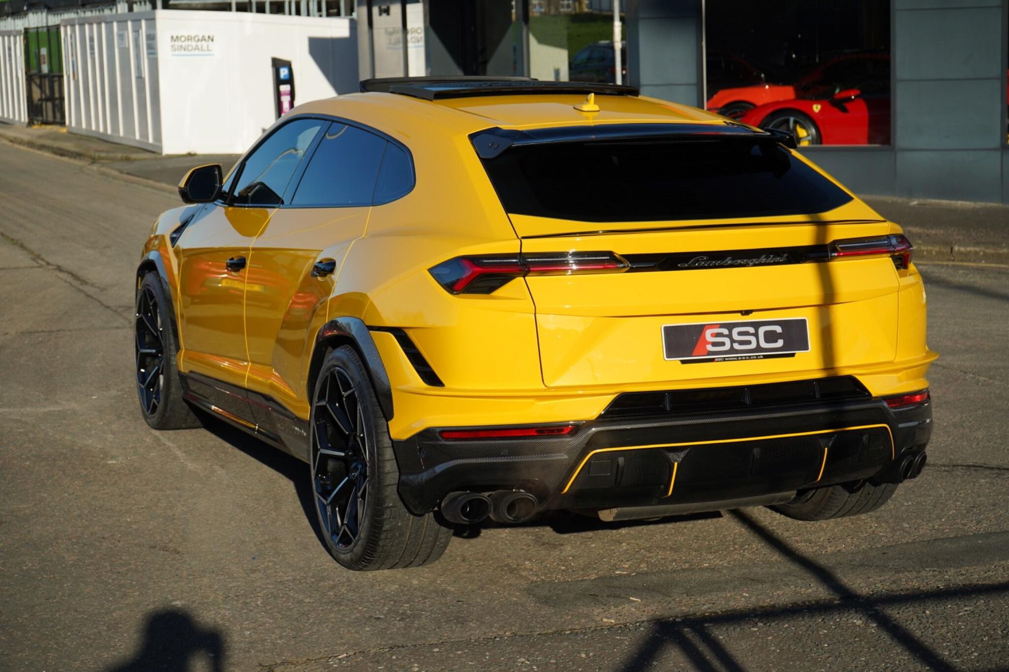 LAMBORGHINI URUS ESTATE 4.0T FSI V8 Performante 5dr Auto for sale UK - Slide 10